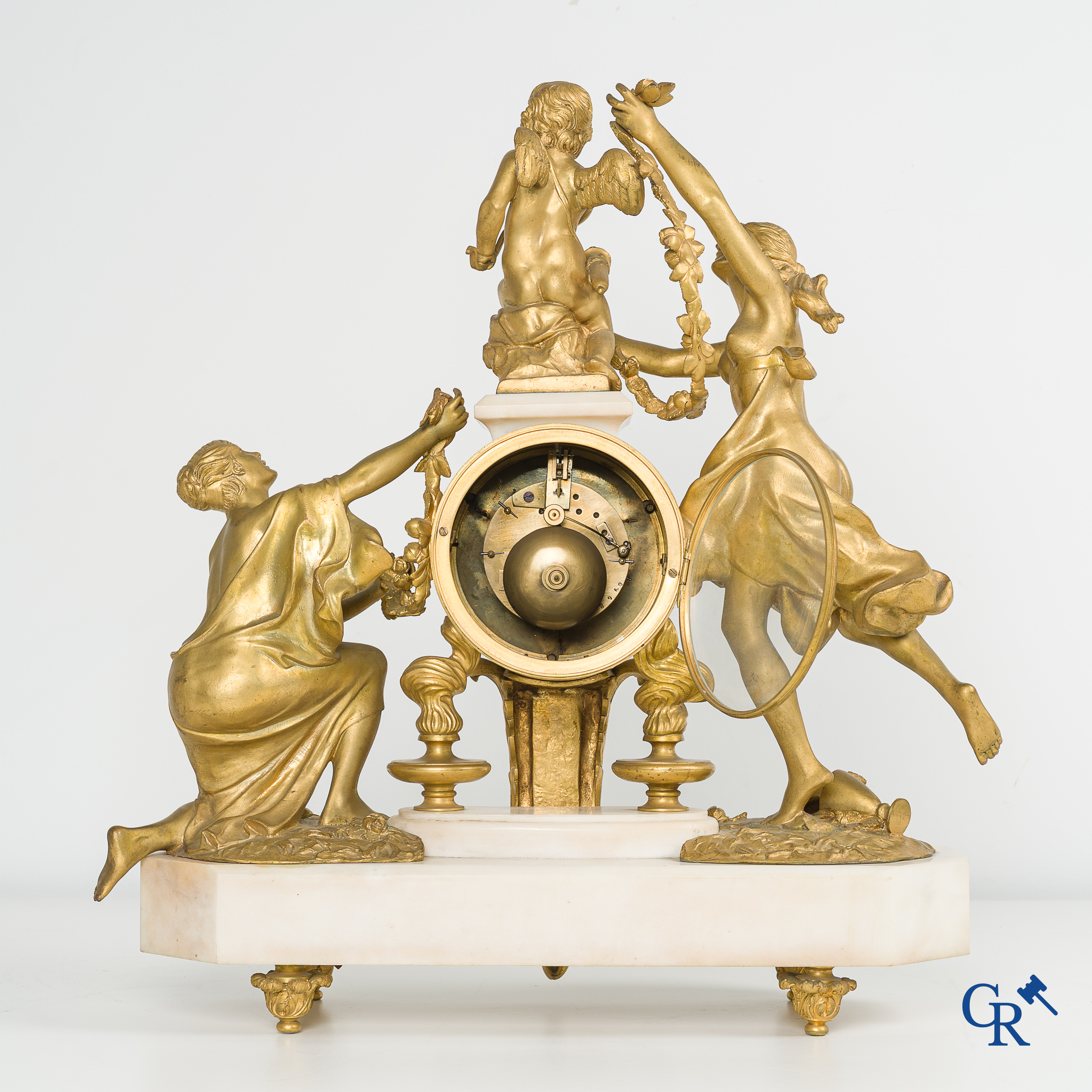 Imposing fireplace clock in white Carrara marble and gilded bronze, LXVI style. France, circa 1860.