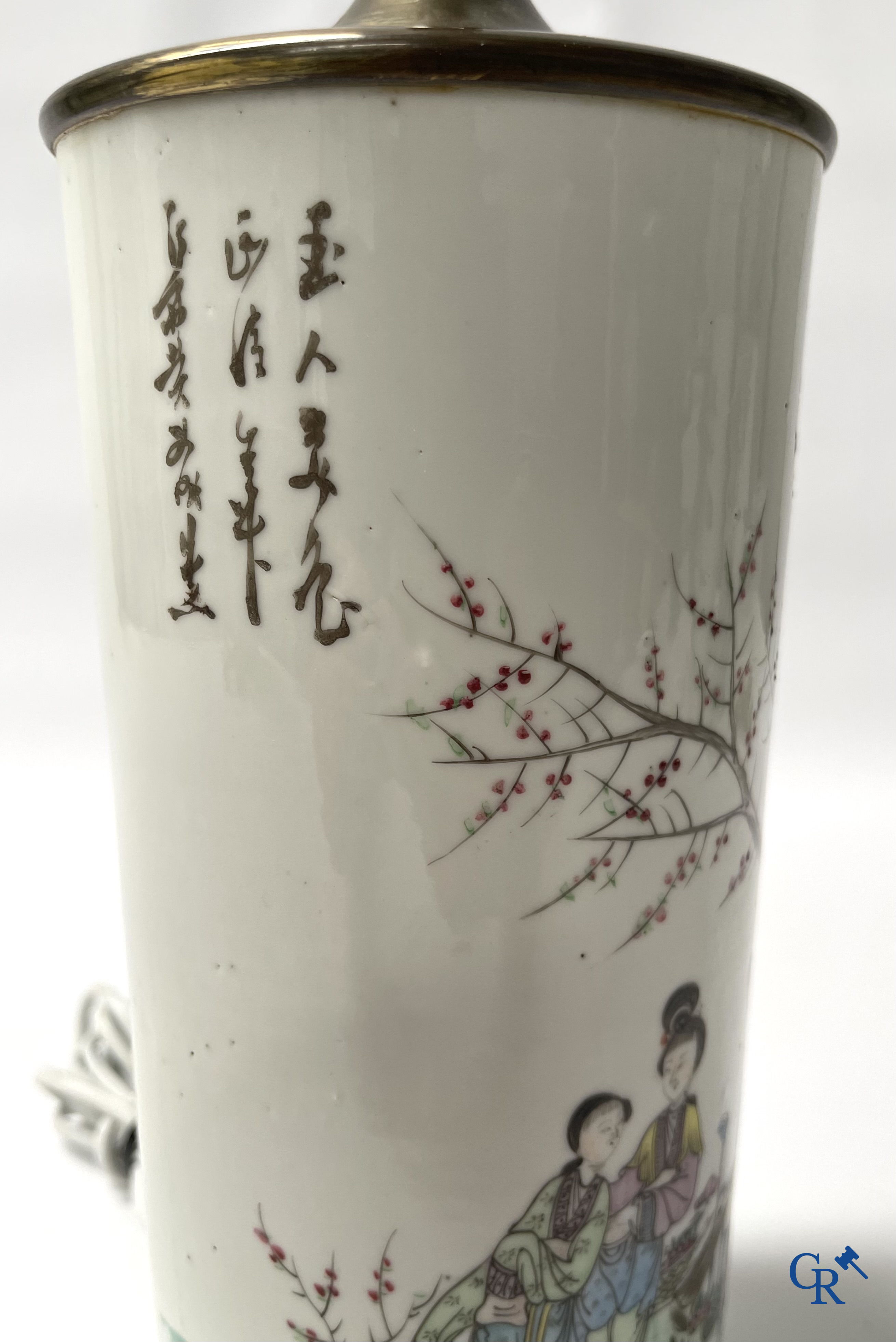 Asian Art, Chinese porcelain. Set of 5 Chinese hat stands of which 4 mounted as a lamp.