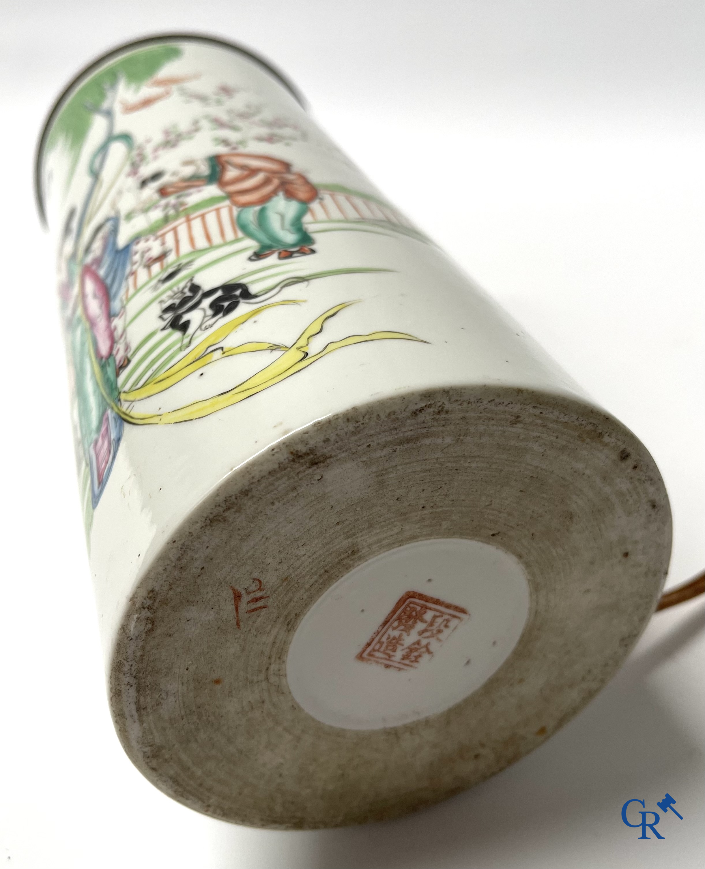 Asian Art, Chinese porcelain. Set of 5 Chinese hat stands of which 4 mounted as a lamp.