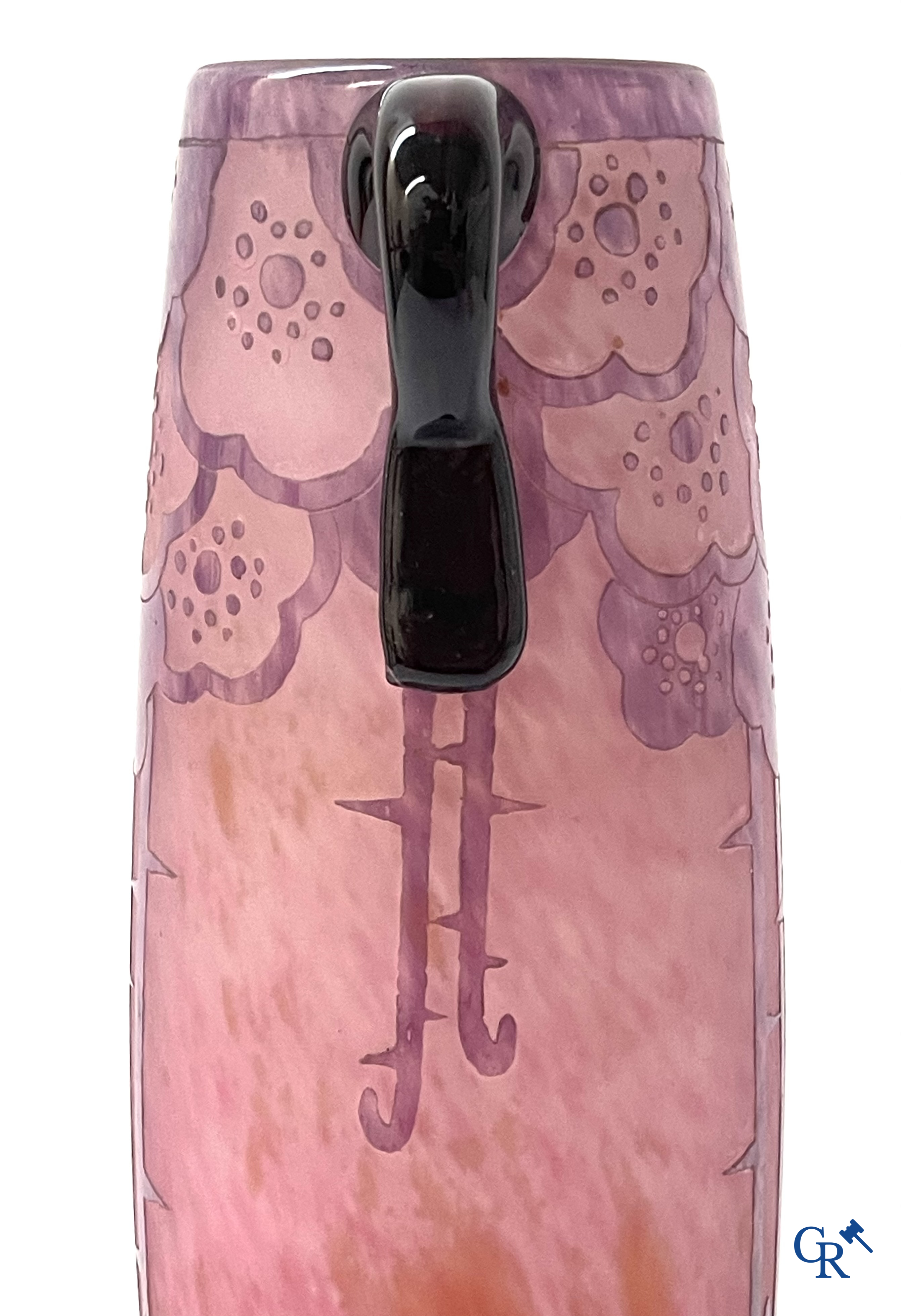 Art Deco, Charles Schneider. Grote art deco vaas in glaspasta, Circa 1930. Gesigneerd Charder en Le Verre Français.