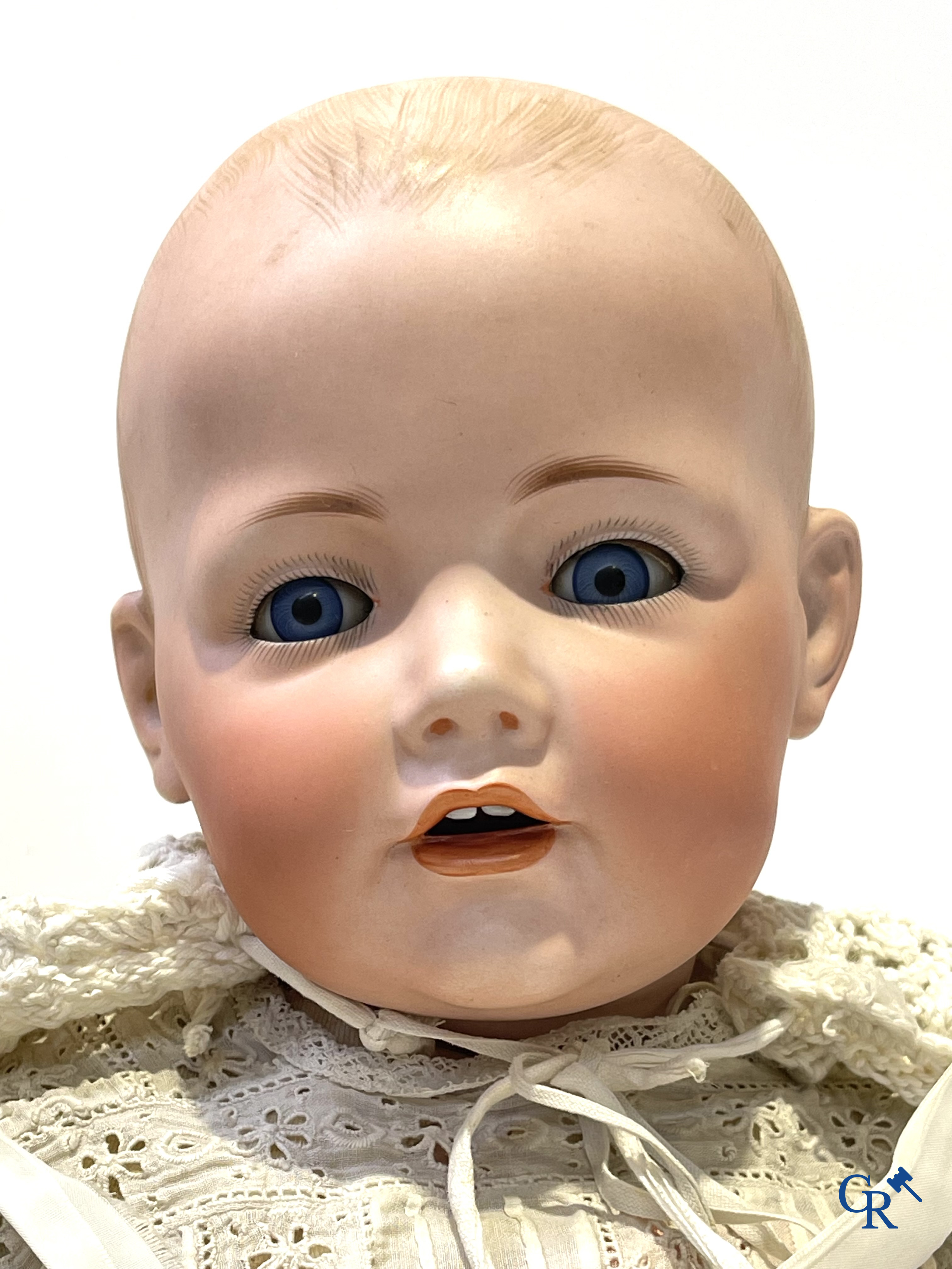 Old toys, a lot of 3 antique dolls with porcelain heads. Hilda J.D. Kestner, Blanchette, Heubach Koppelsdorf.