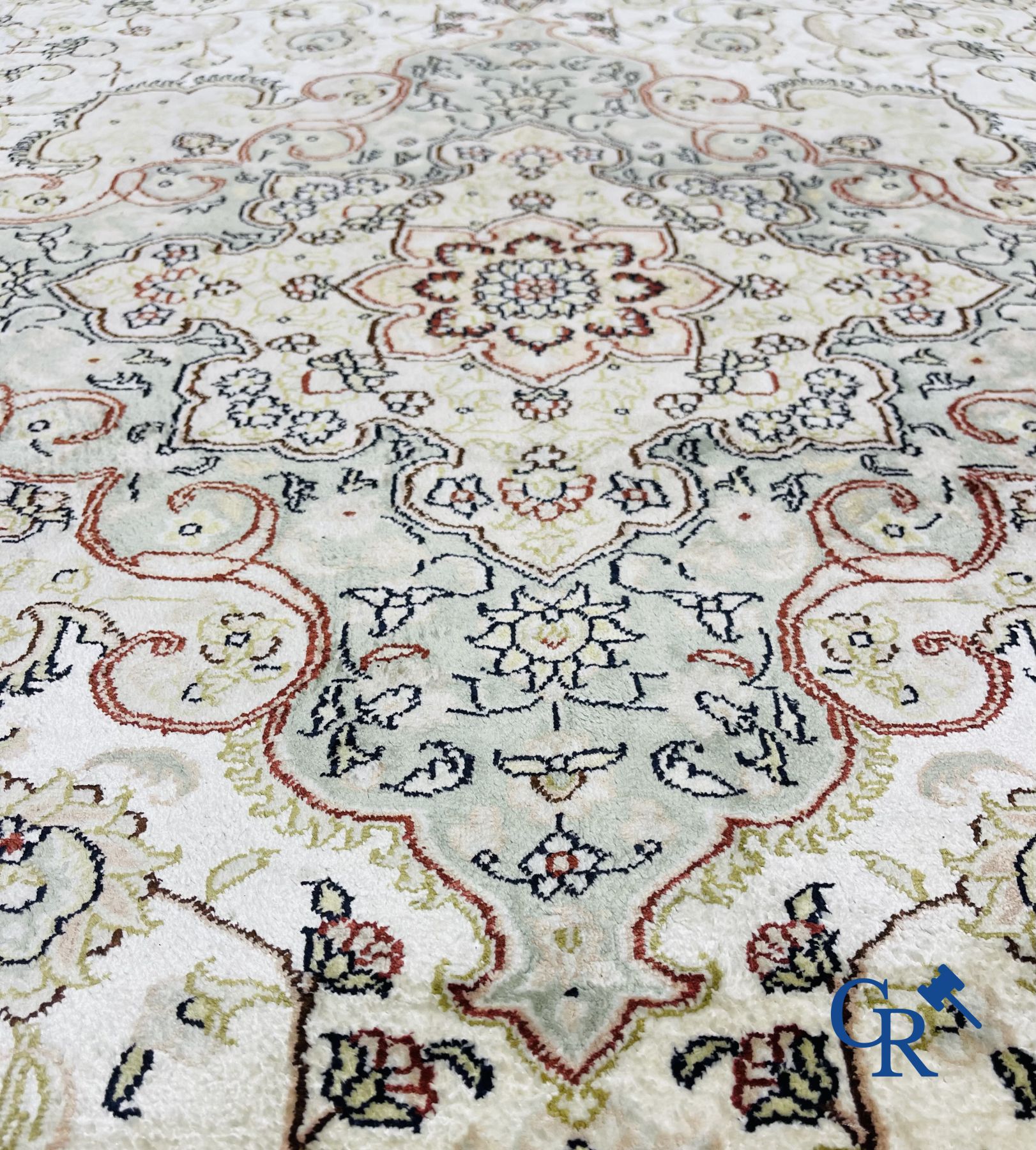 Oriental carpets: Hereke. Large carpet in silk.