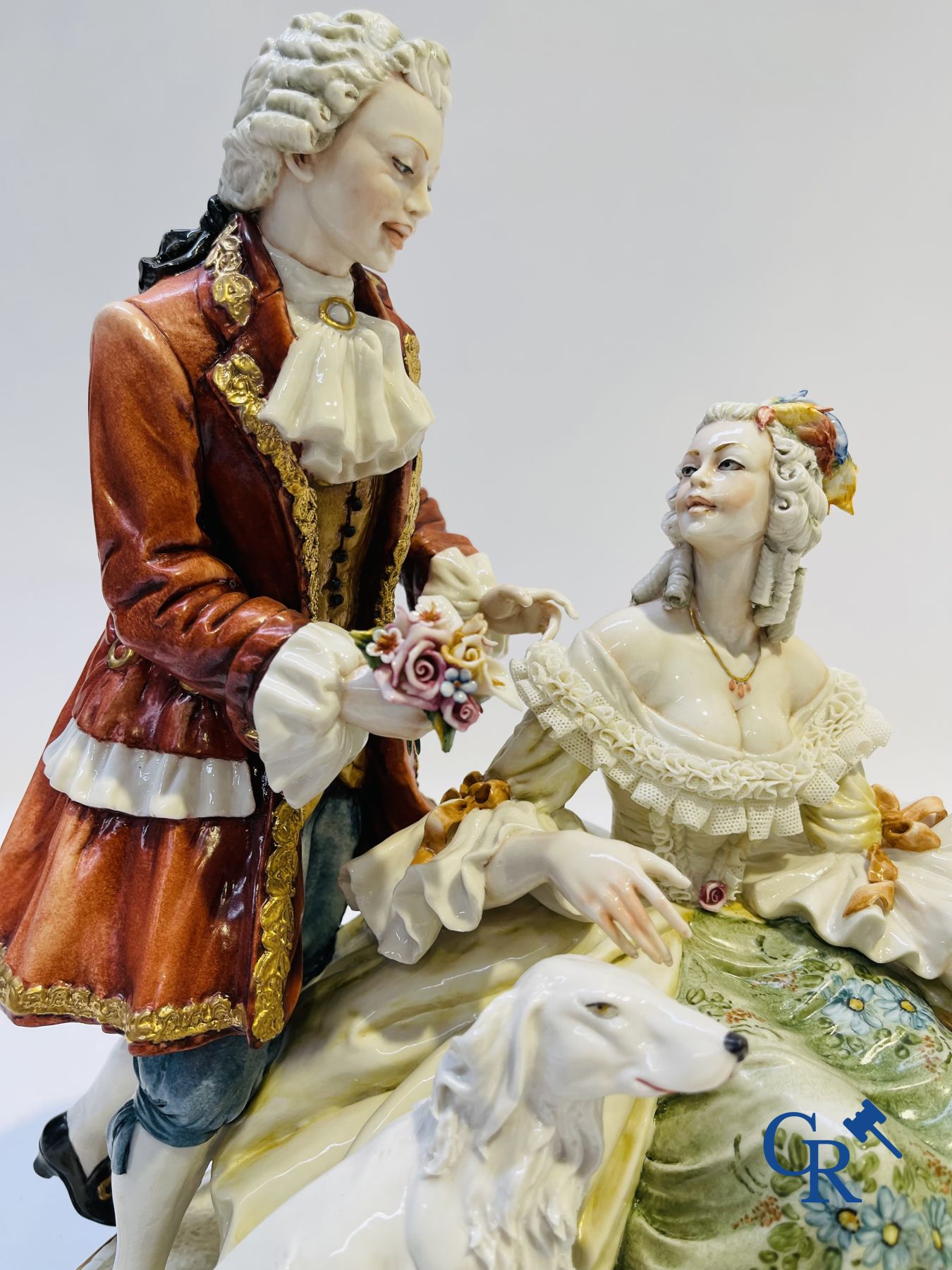 Porcelaine: Capodimonte: Groupe exceptionnel en porcelaine italienne avec dentelle.