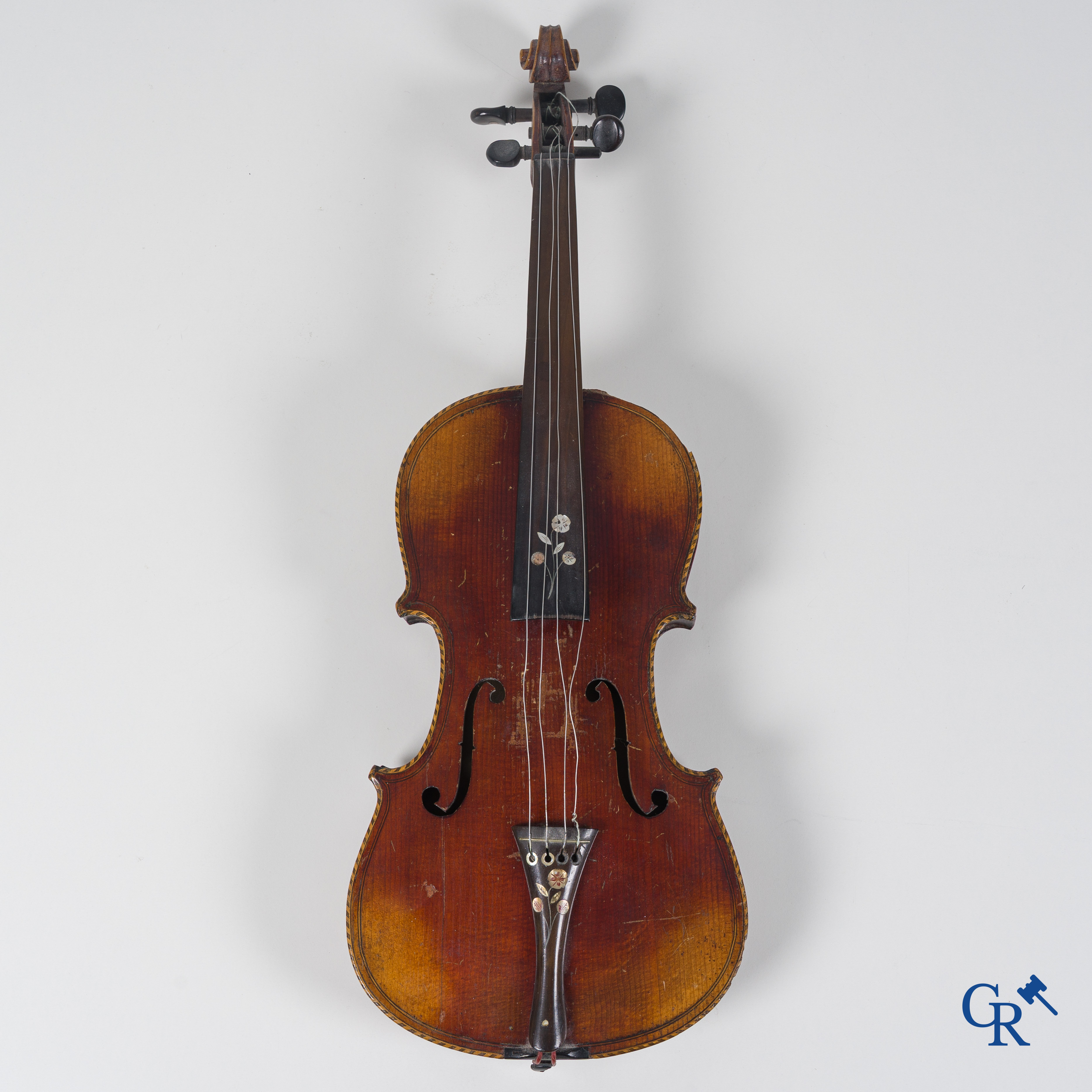 Musical instrument: Violin decorated with mother-of-pearl.