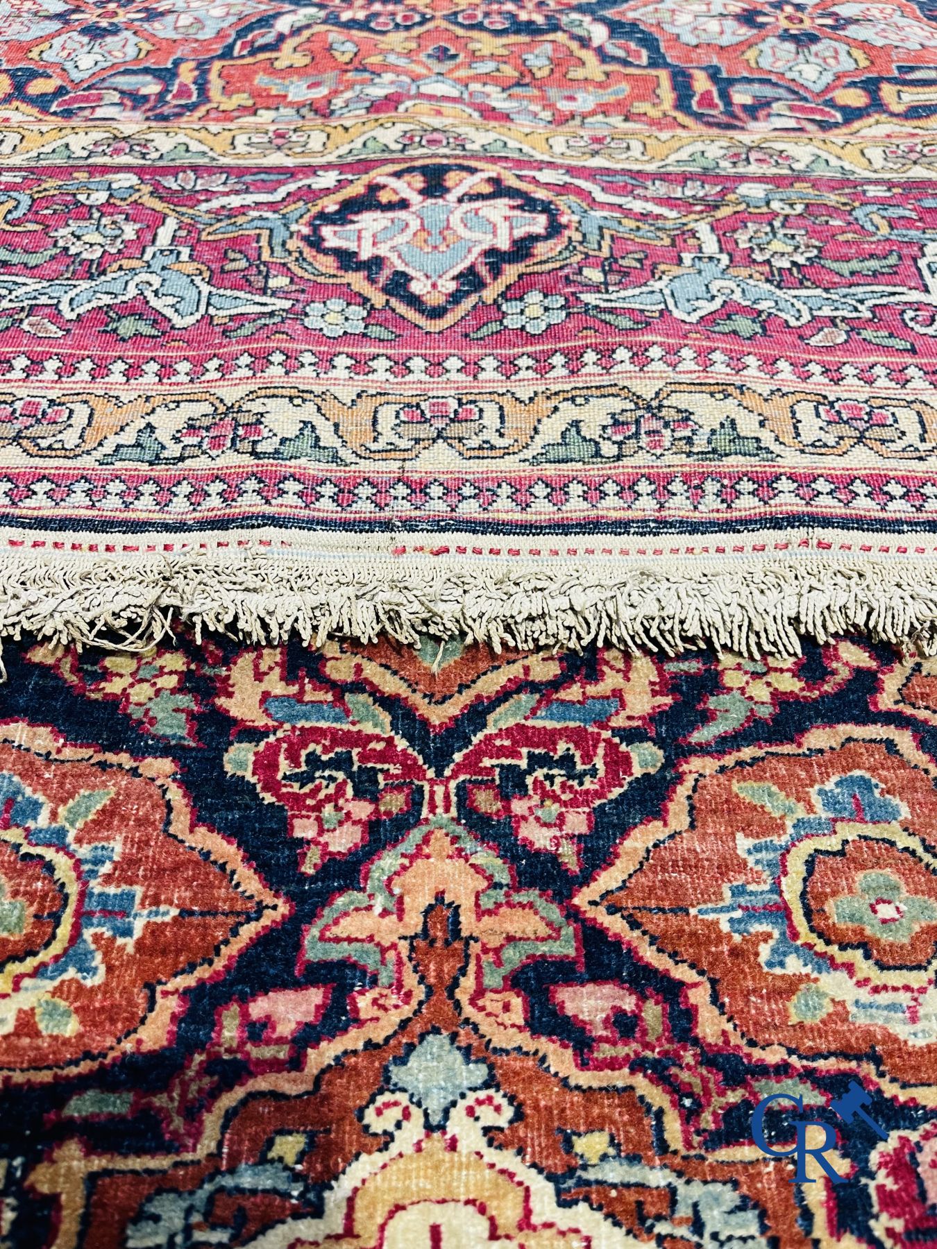 Tapis: Tapis oriental ancien.