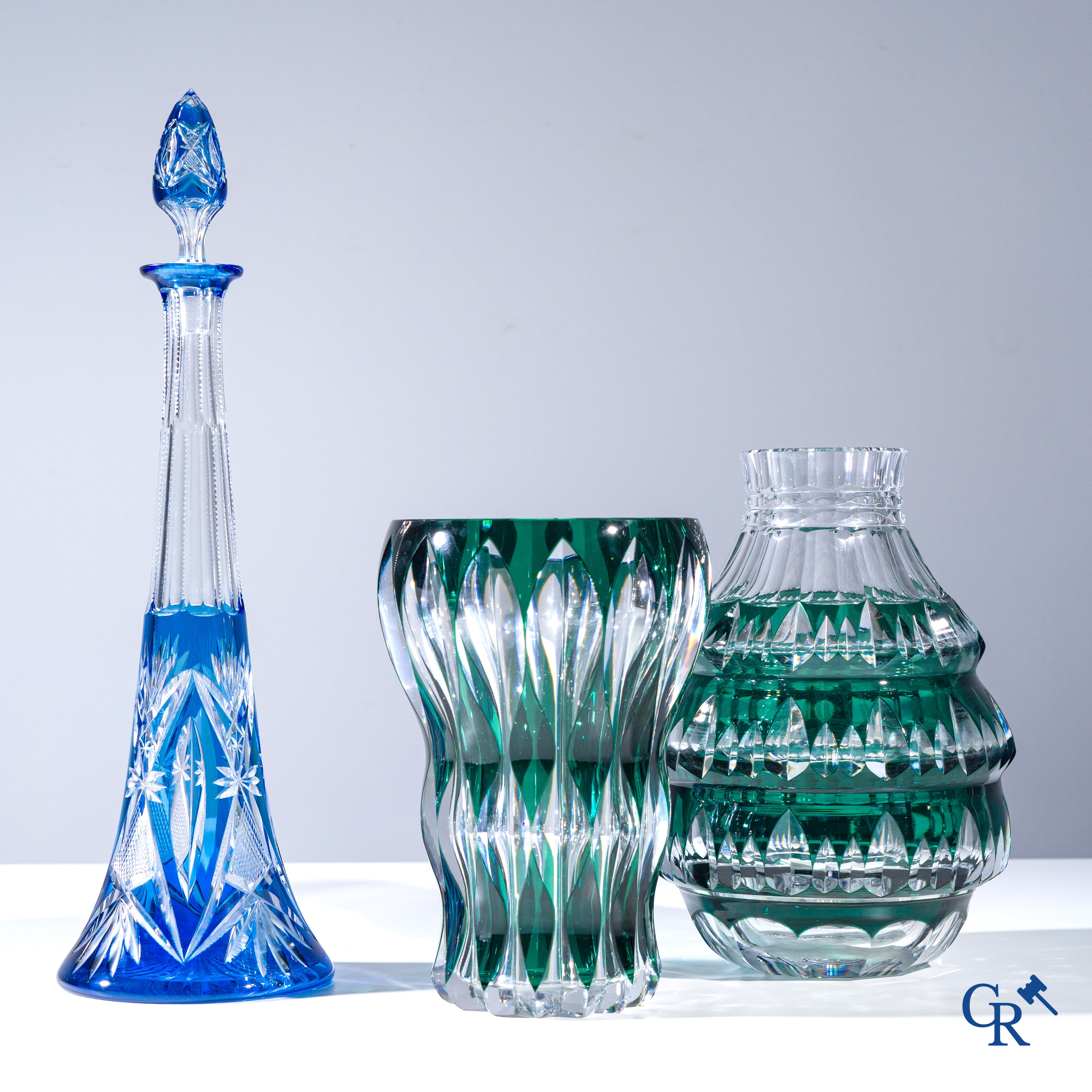 Val Saint Lambert, lot comprenant une carafe et 2 vases en cristal Val Saint Lambert.