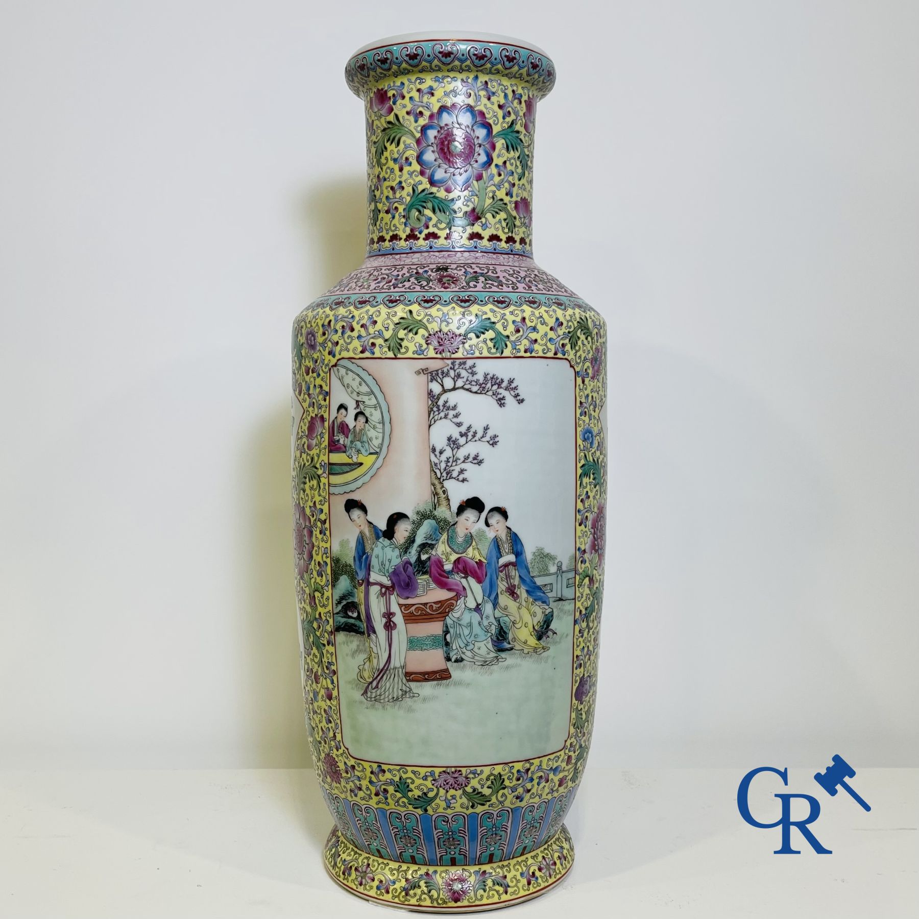 Chinese Porcelain: Large Chinese vase with a double decor. 20th century.