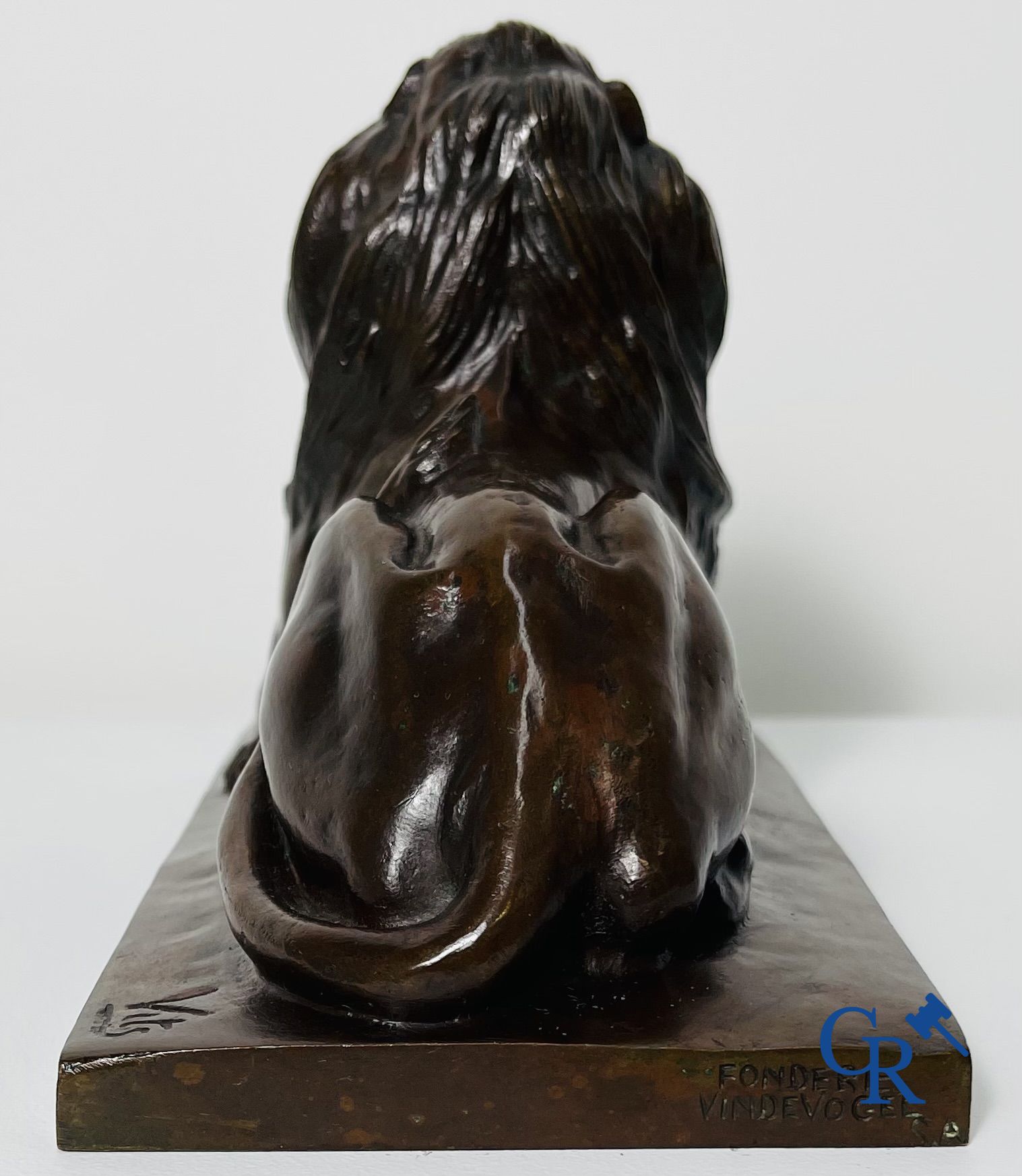 Bronze, Sculpture: Jules Vits. Melle 1868-1935. Bronze statue of a reclining lion.