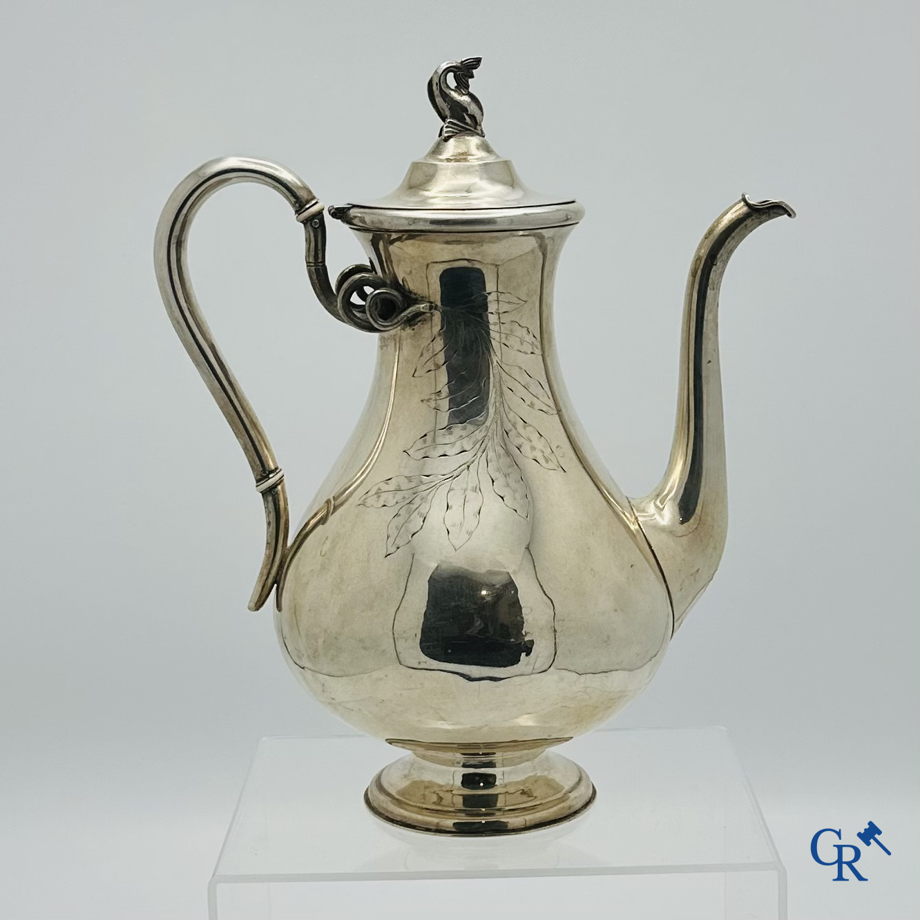 Silver: Jug in silver, multiple hallmarks.