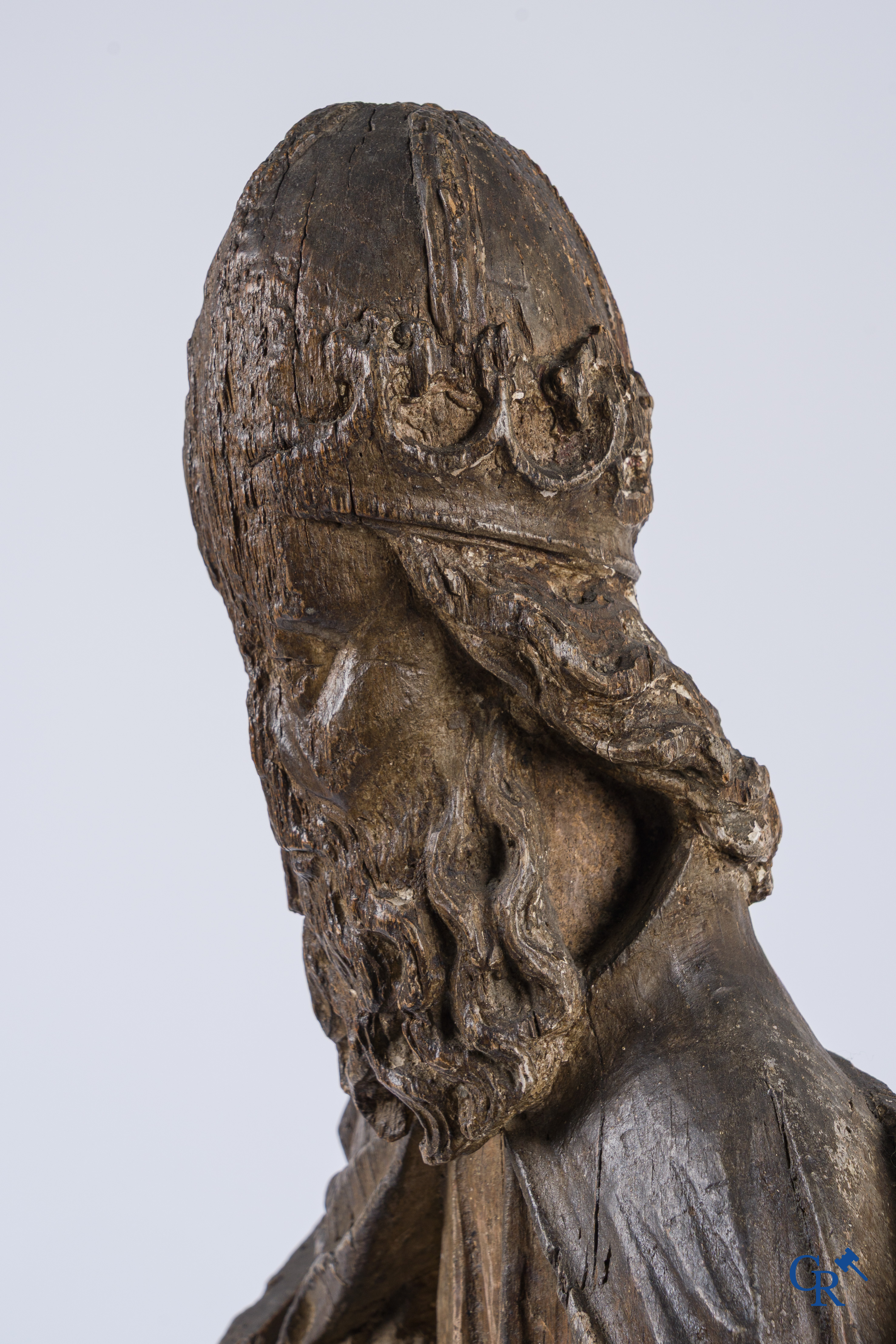 Religieuze objecten. Een houtsculptuur van God de Vader. Vlaanderen 16e eeuw.