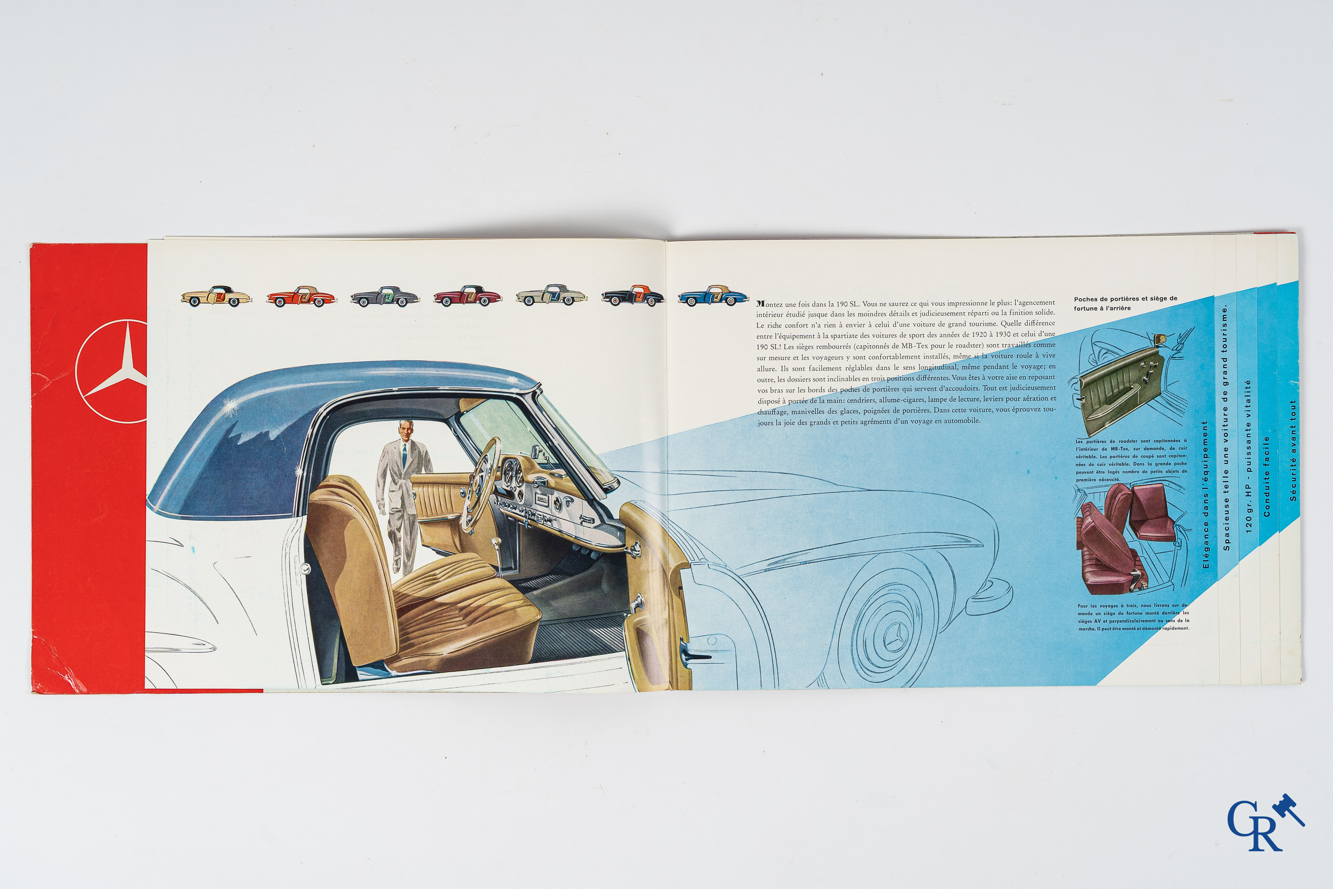 Automobilia. Mercedes Benz. Originele luxe publiciteitsfolder voor de 190SL Roadster en flyers voor de 300SL.