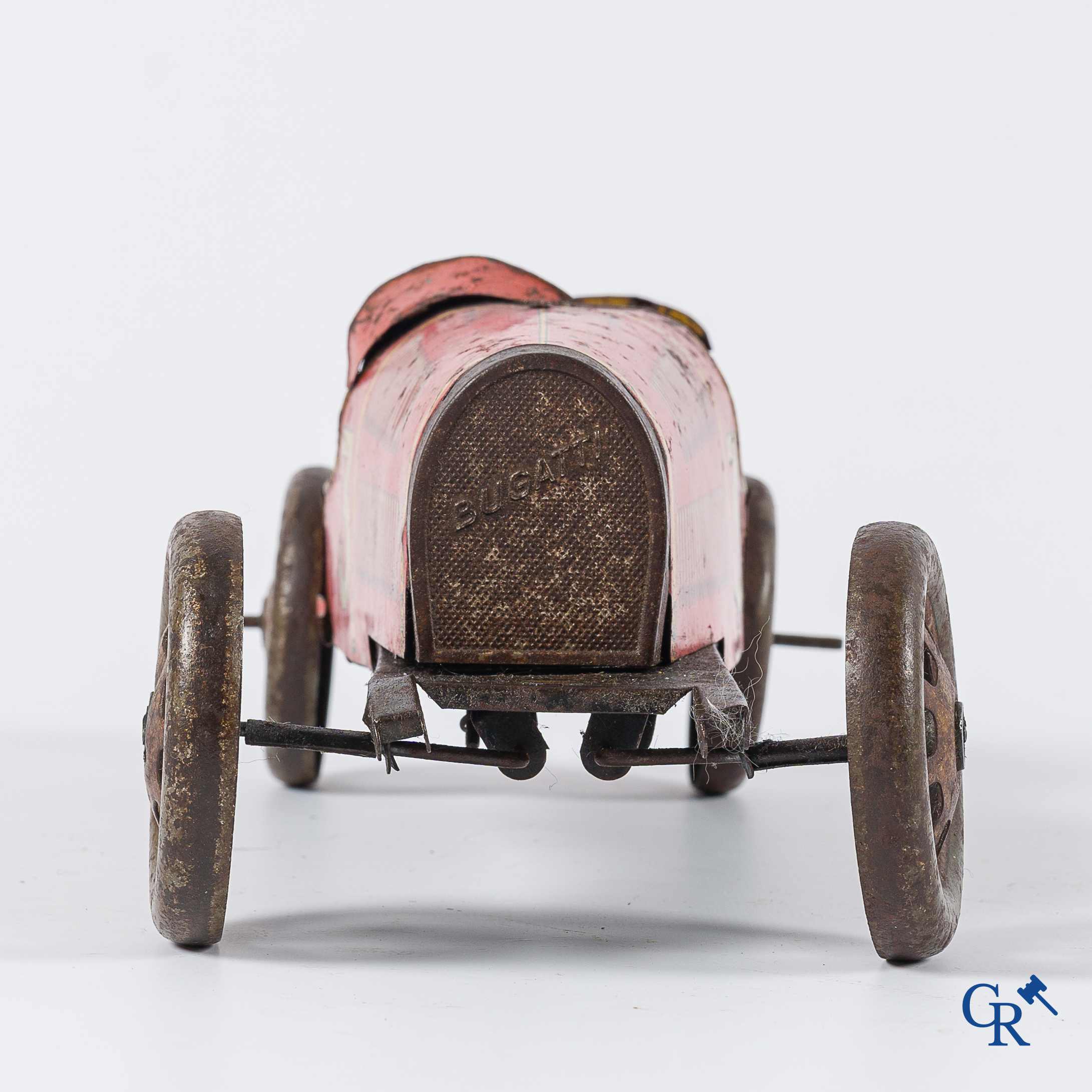 Oud Speelgoed. Jep, Frankrijk. Bugatti n°3, mechanische racewagen in beschilderd blik. Circa 1930.