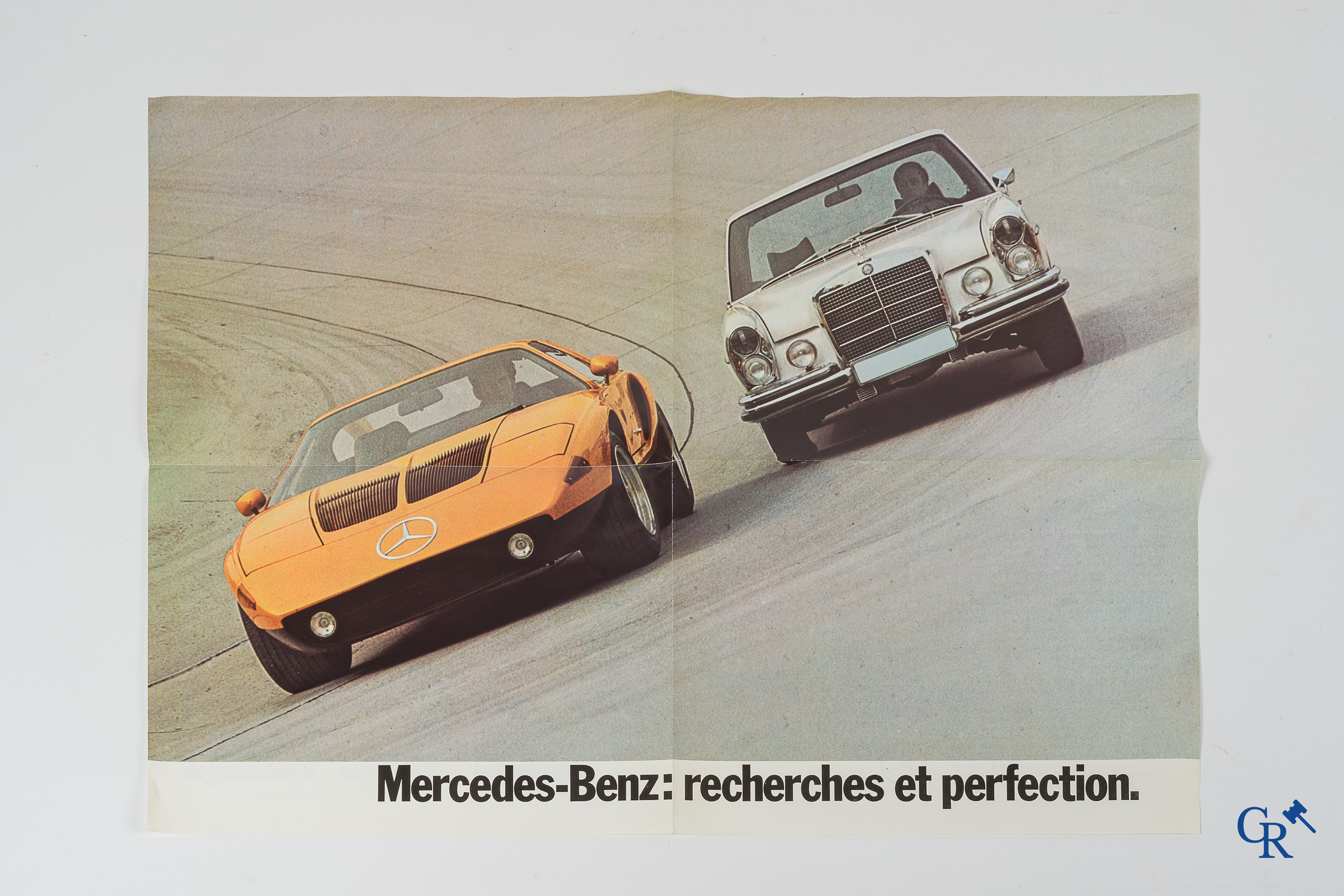Automobilia. Mercedes Benz. Interessant en uitgebreid lot publiciteitsfolders en documentatie.