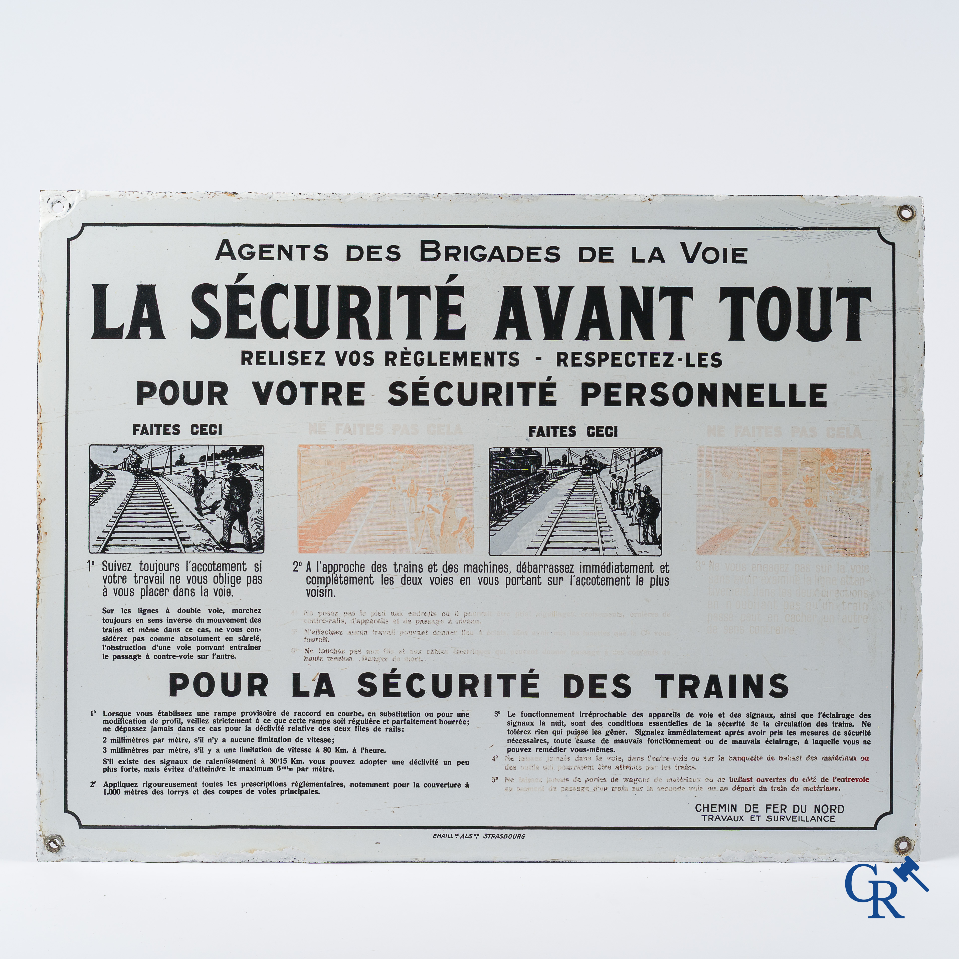 Veiligheidsbord in emaille voor de Franse spoorwegen. Chemin de Fer du Nord. Emaillerie Alsacienne.