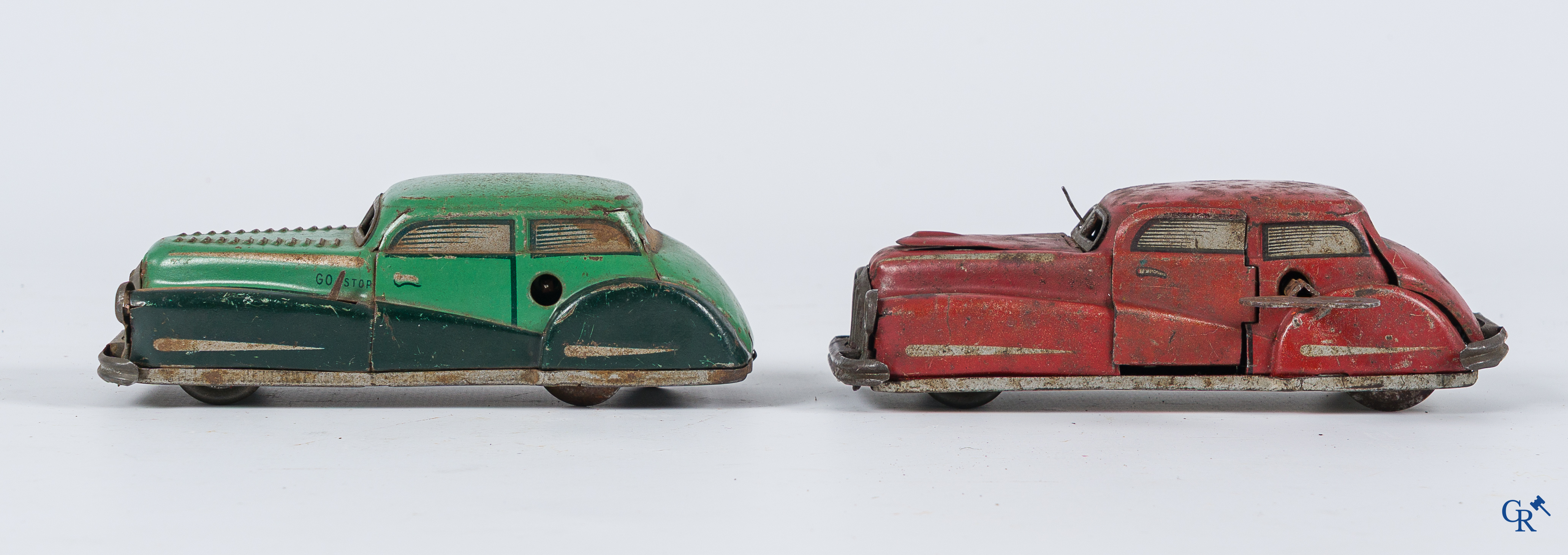 Joustra France. L'Auto-Miracle. 2 miniatuurauto's in blik waaronder een zeldzaam model Auto-Miracle.
