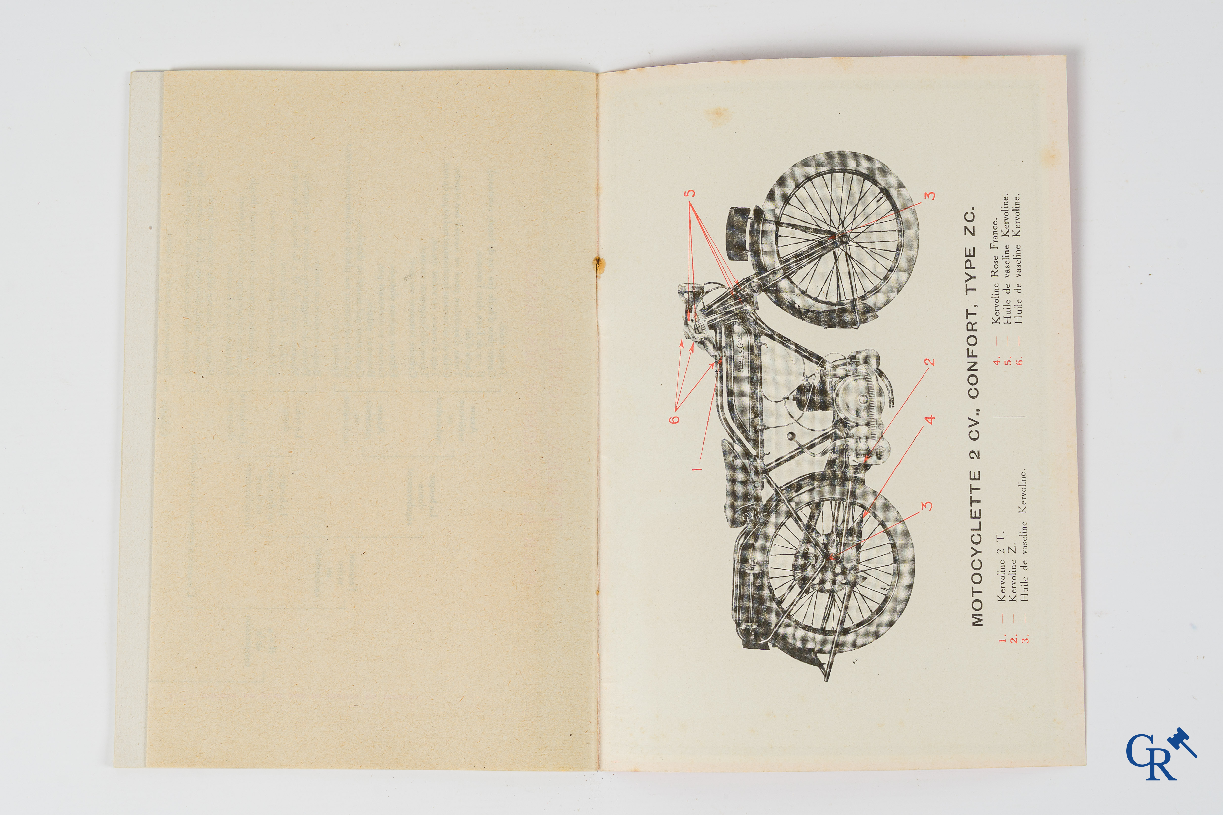 Monet & Goyon. Originele smeer- en onderhoudsboek voor 2-takt motorfietsen en een flyer voor de Super Sport.