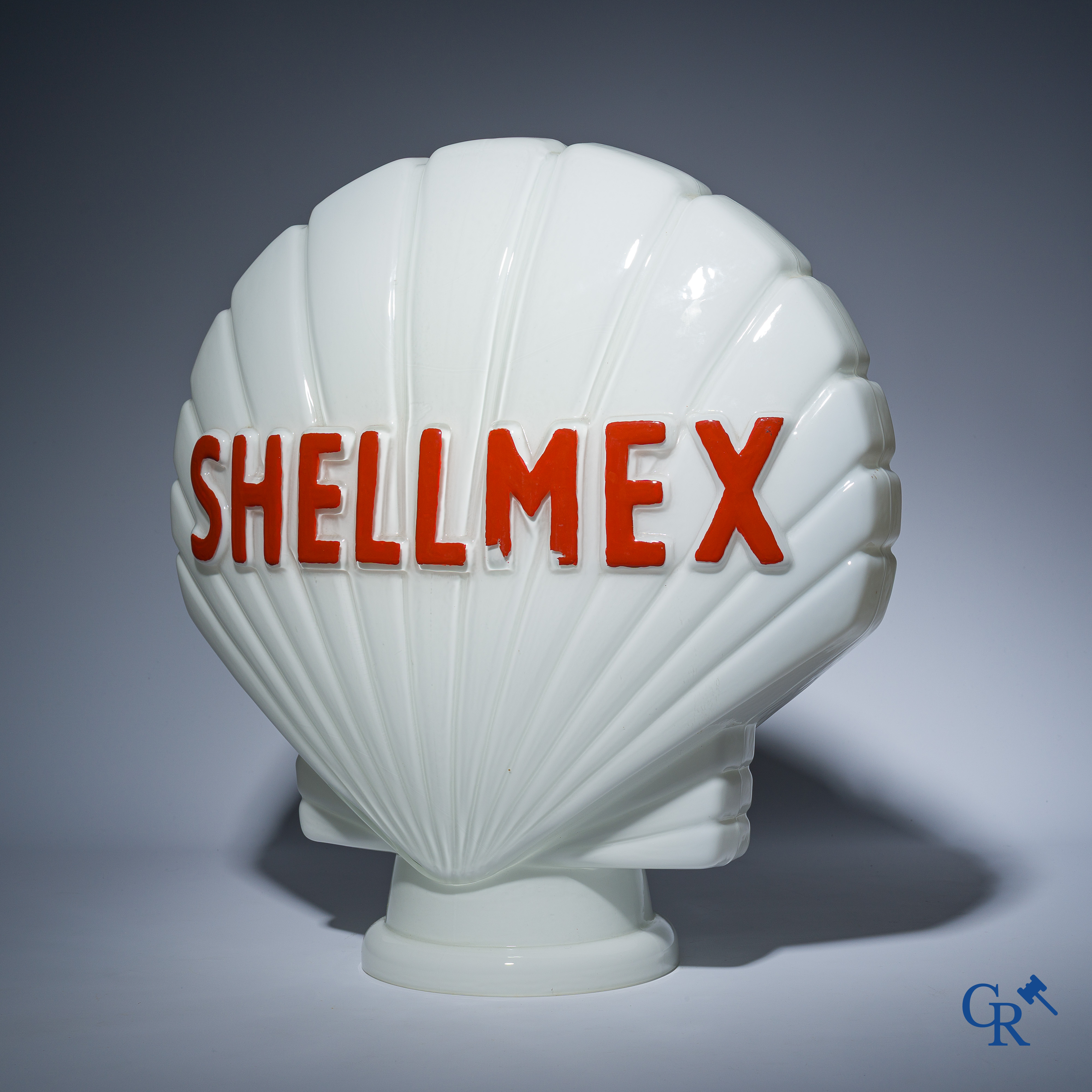Automobilia, Shellmex. Originele verlichtingsglobe voor een benzinepomp. Jaren '30-'40.