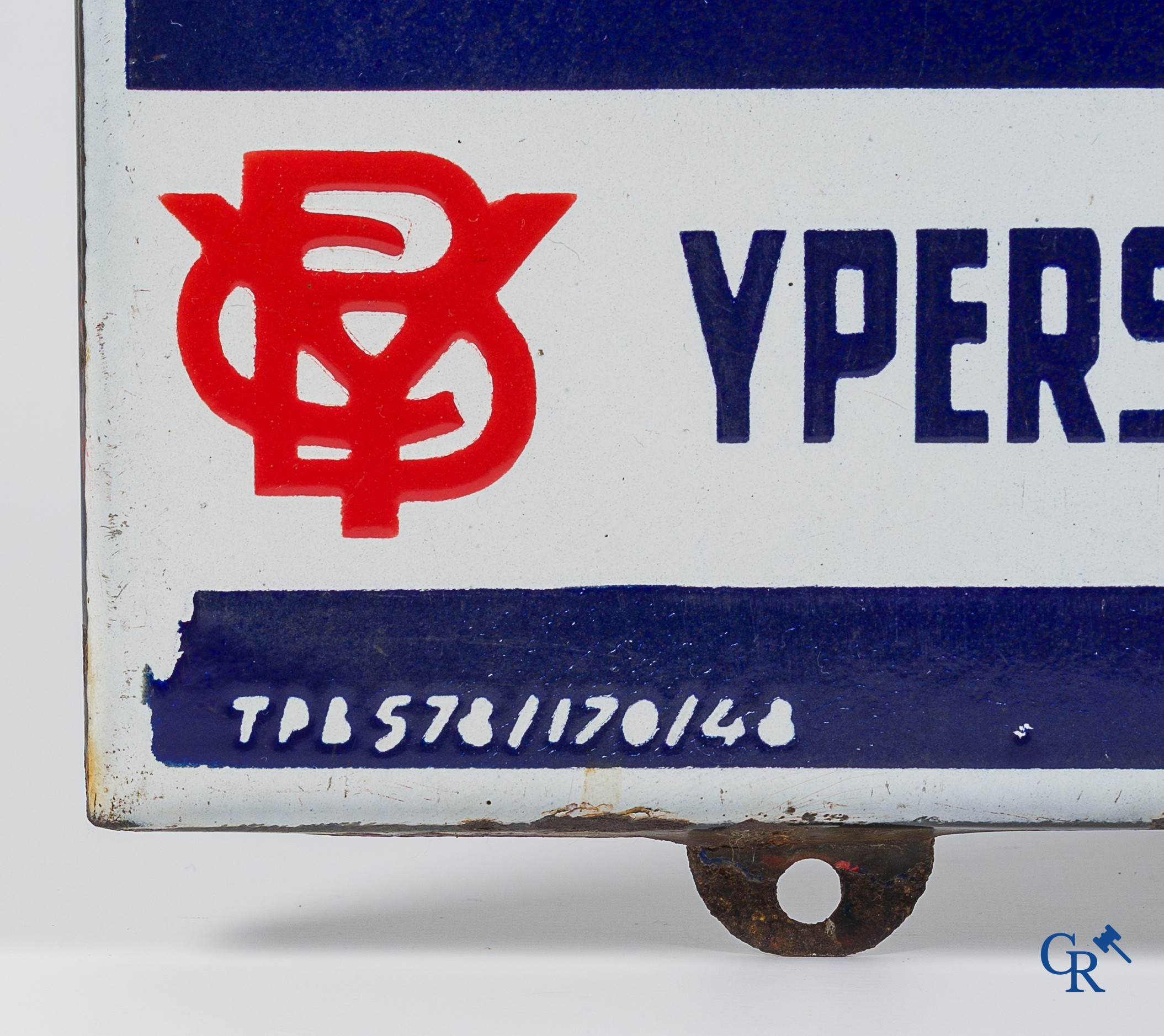 Central's Lager. Emaille reclamebord voor de bieren van de Ypersche Centrale Brouwery. Foremail TPB 578/170/48.