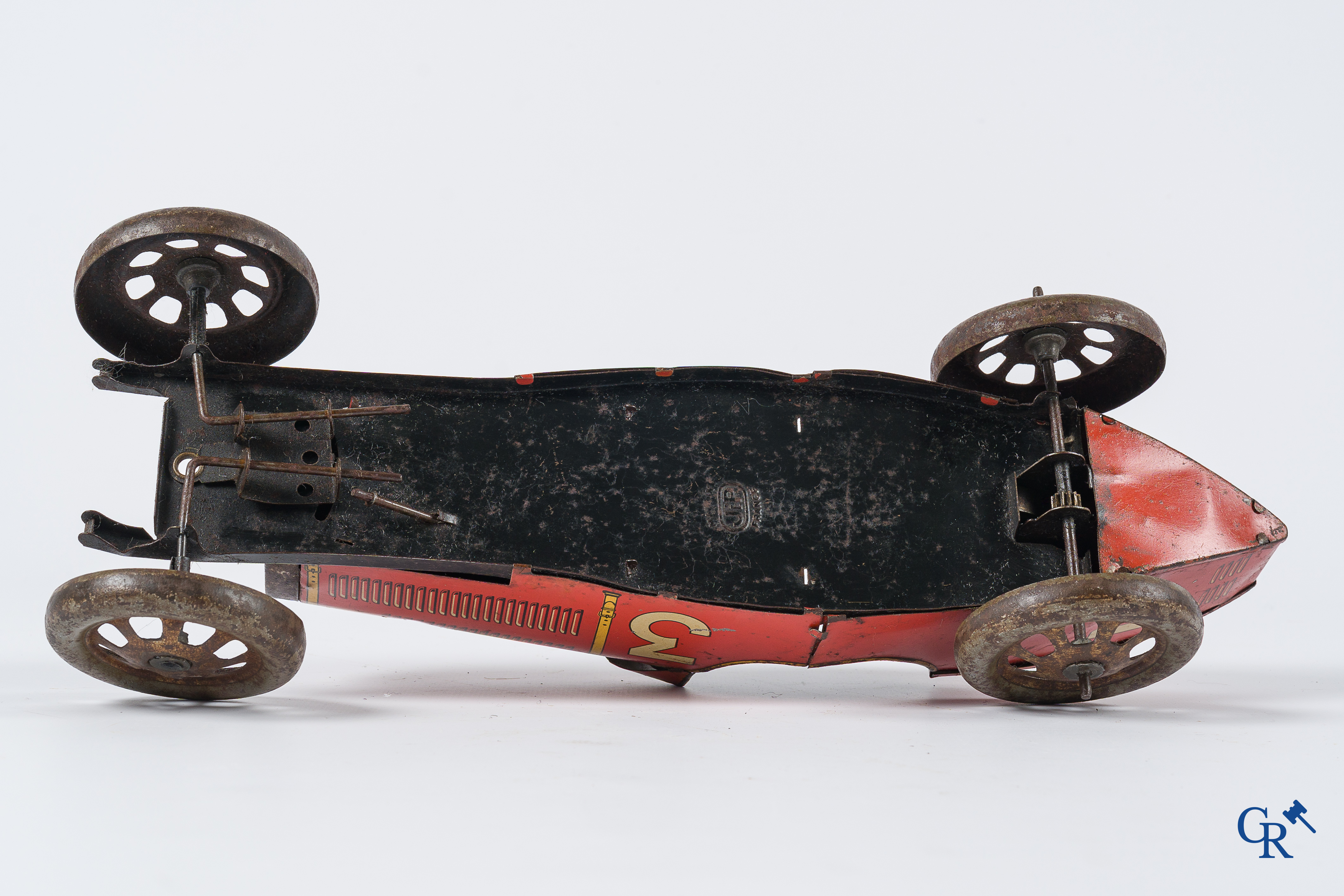 Oud Speelgoed. Jep, Frankrijk. Bugatti n°3, mechanische racewagen in beschilderd blik. Circa 1930.