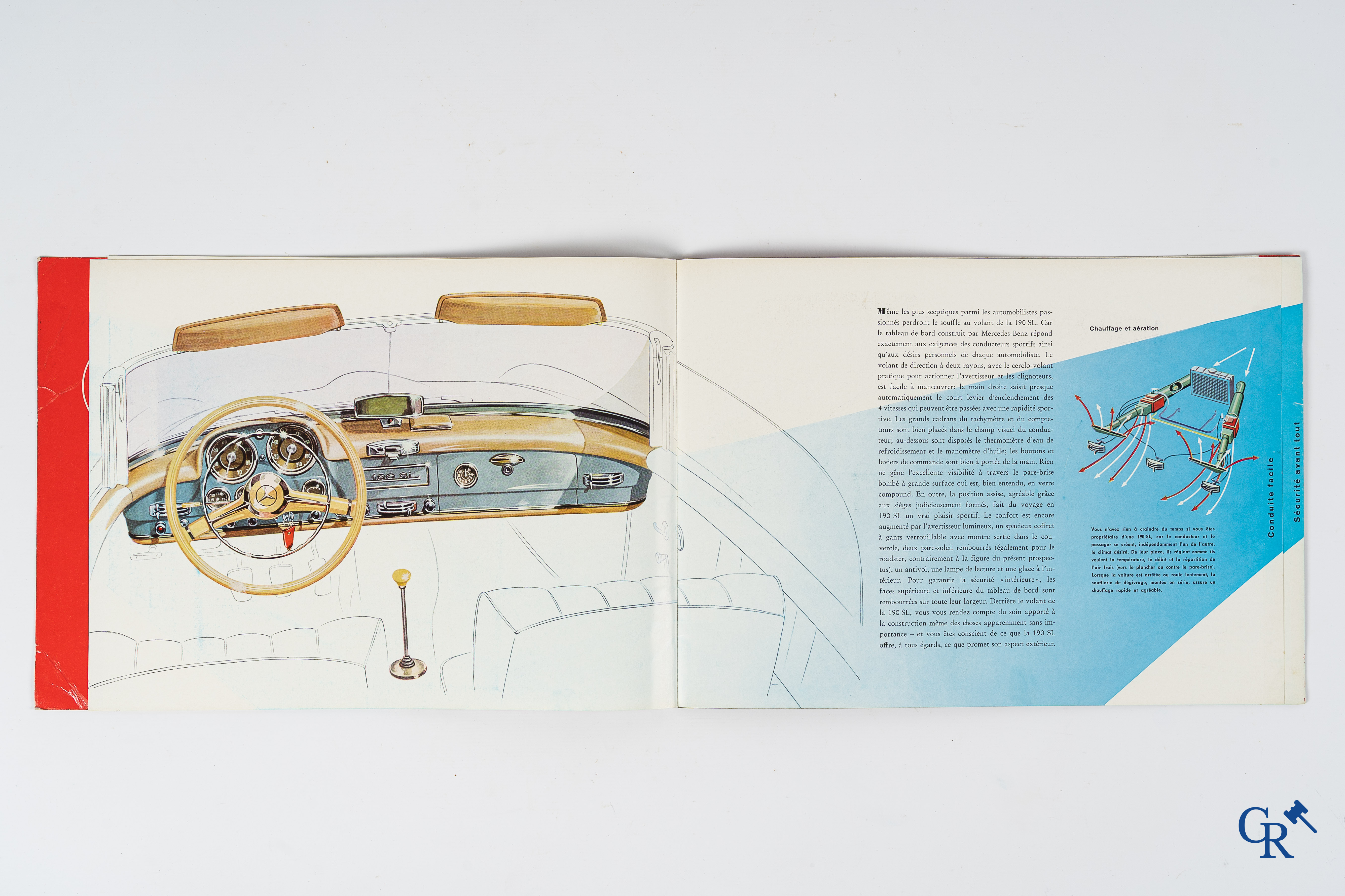 Automobilia. Mercedes Benz. Originele luxe publiciteitsfolder voor de 190SL Roadster en flyers voor de 300SL.