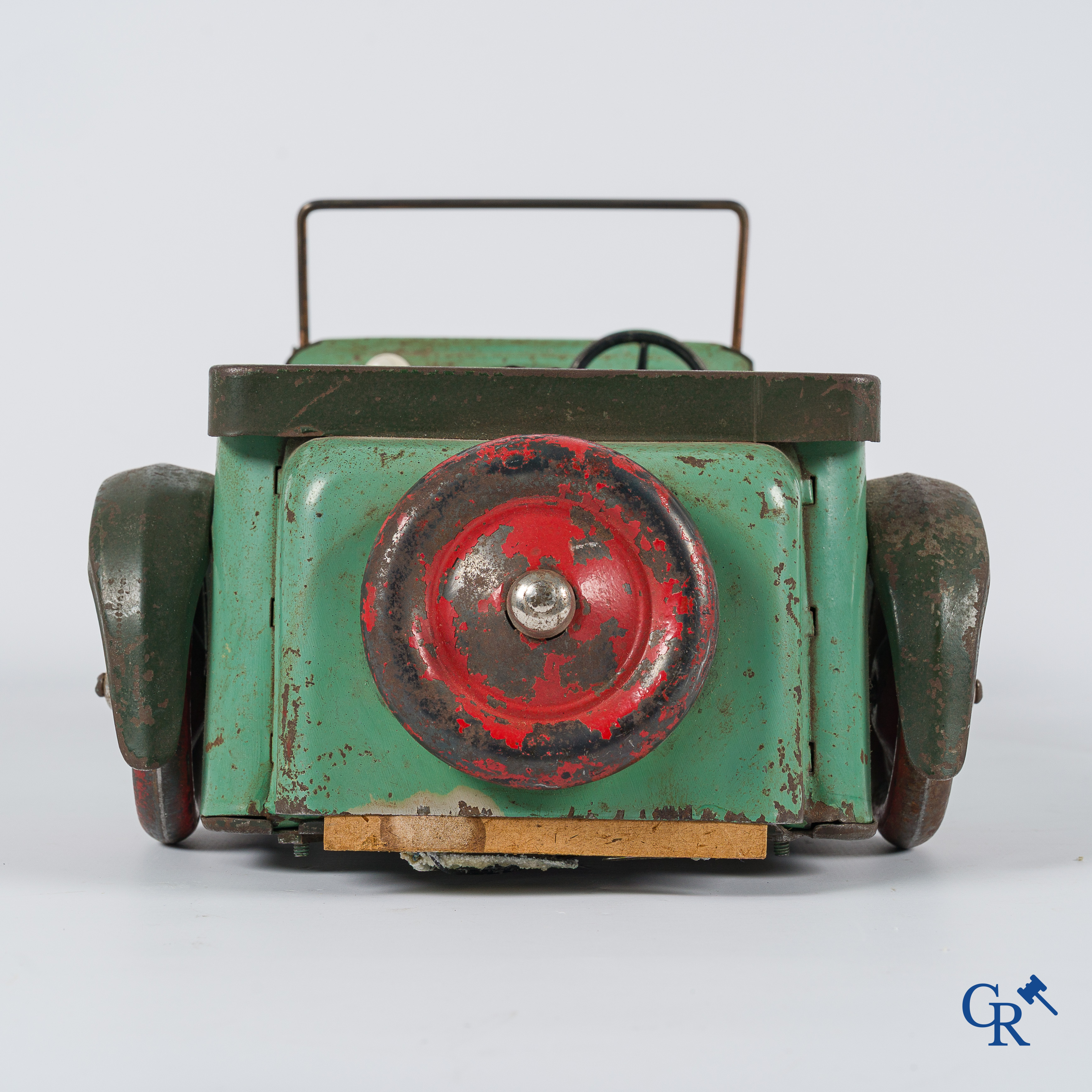 Oud speelgoed. Tri-ang Magic Sports car. MT4. Metaal met opwindmechanisme. Jaren '30.