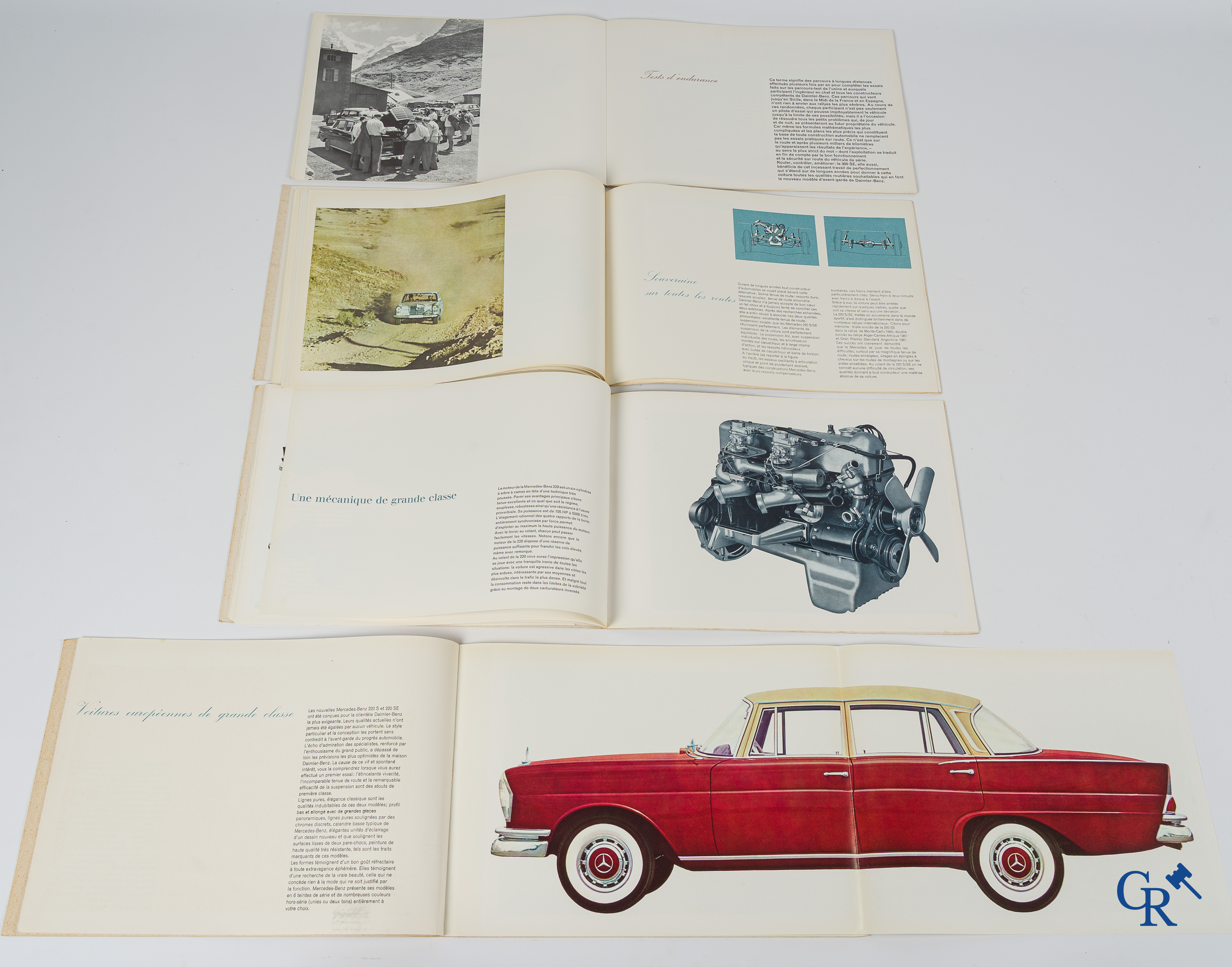 Automobilia. Mercedes Benz. 7 originele luxe publiciteitsfolders.