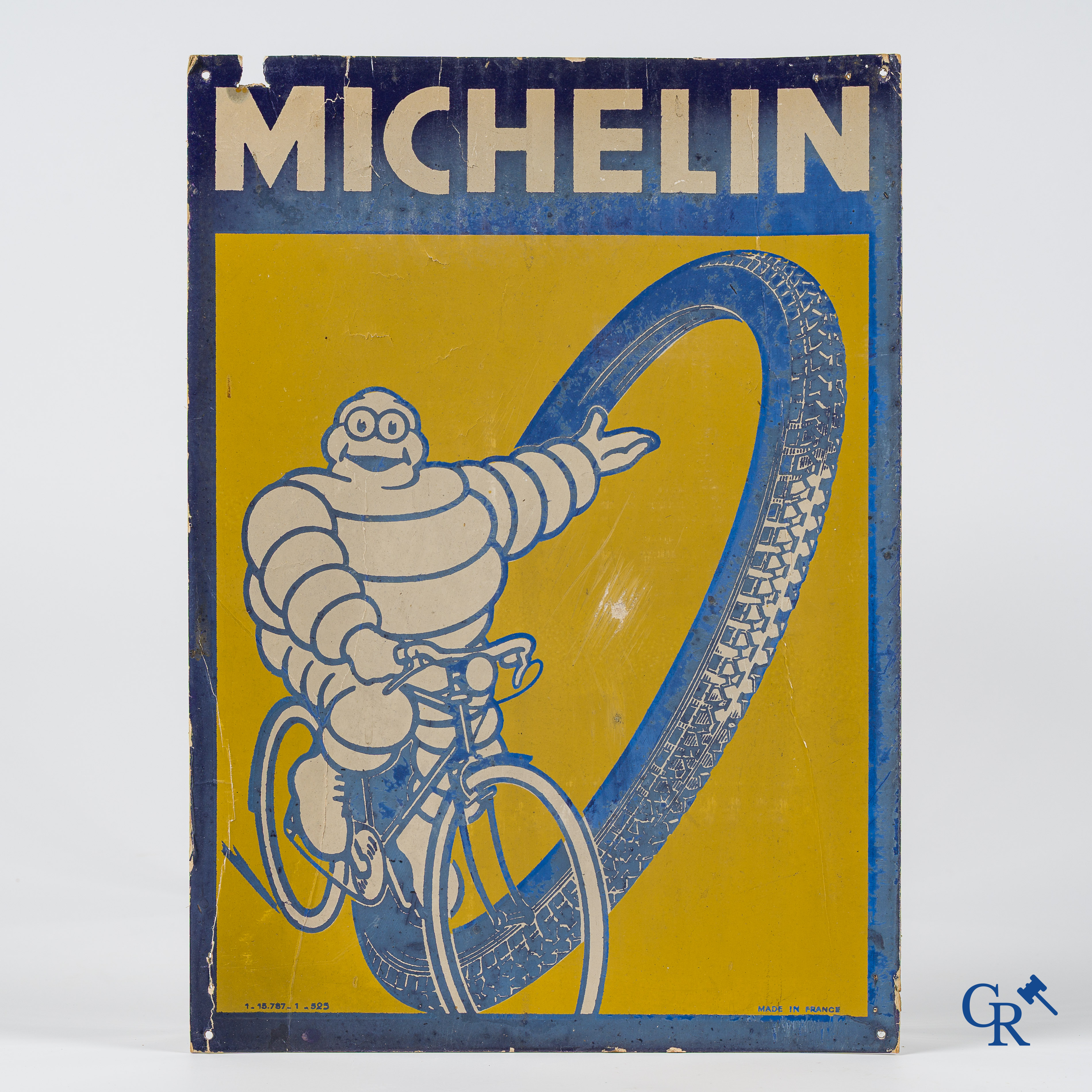 Michelin. Publiciteitskarton voor fietsbanden van Michelin. Made in France. Circa 1950-'60.