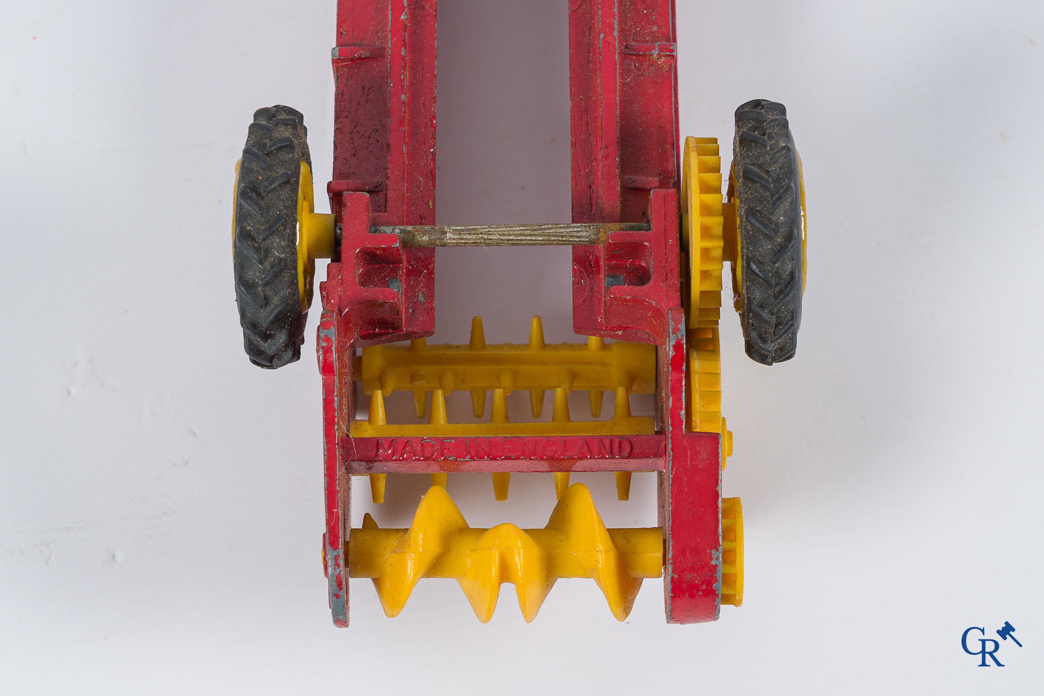 Oud speelgoed. Lot met landbouwvoertuigen. Dinky Toys, Meccano, Lesney enz. (6 stuks)