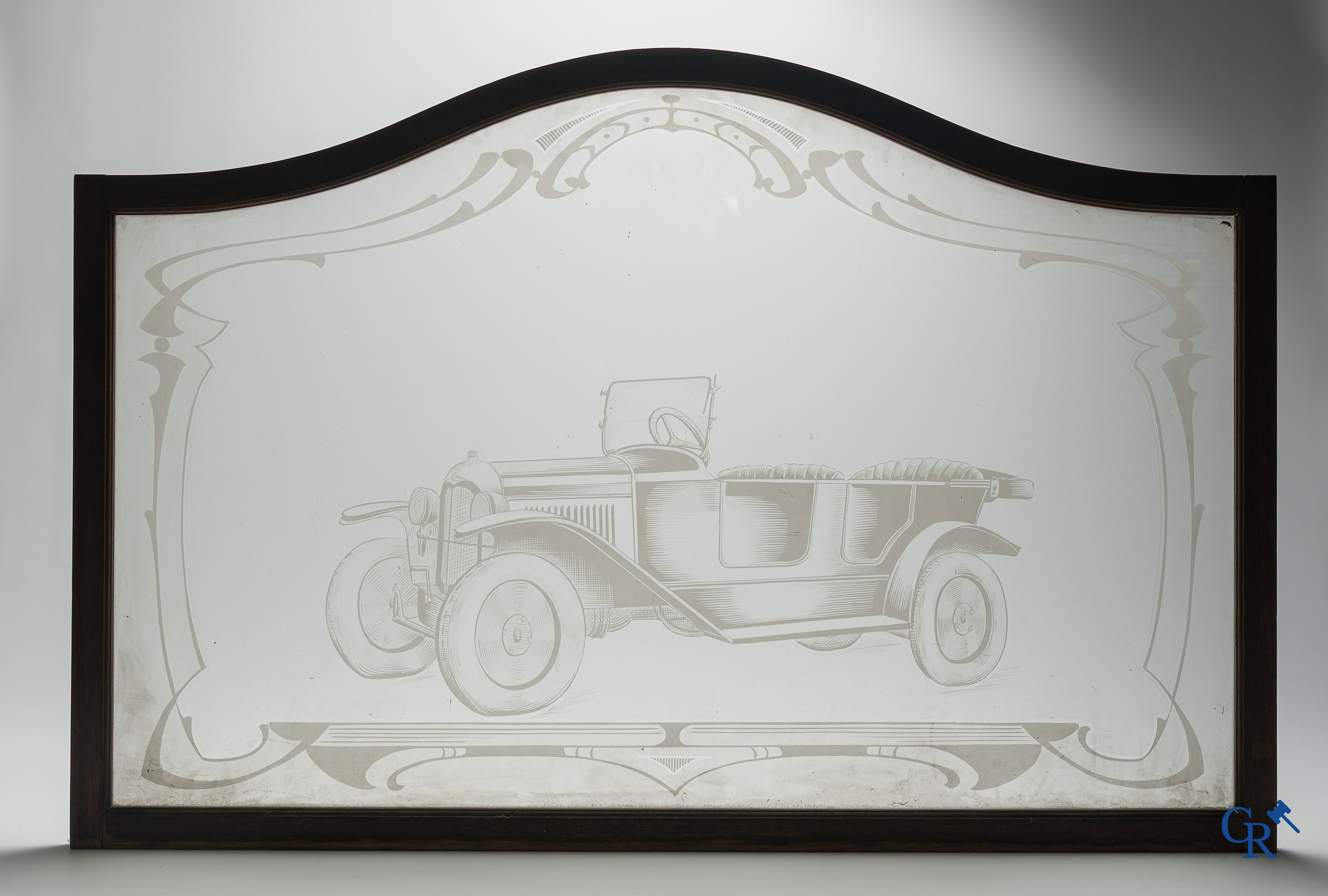 Automobilia. 2 geëtste ramen met voorstelling van een Citroën Torpedo en een Berliet bestelwagen. Circa 1925 -1930.