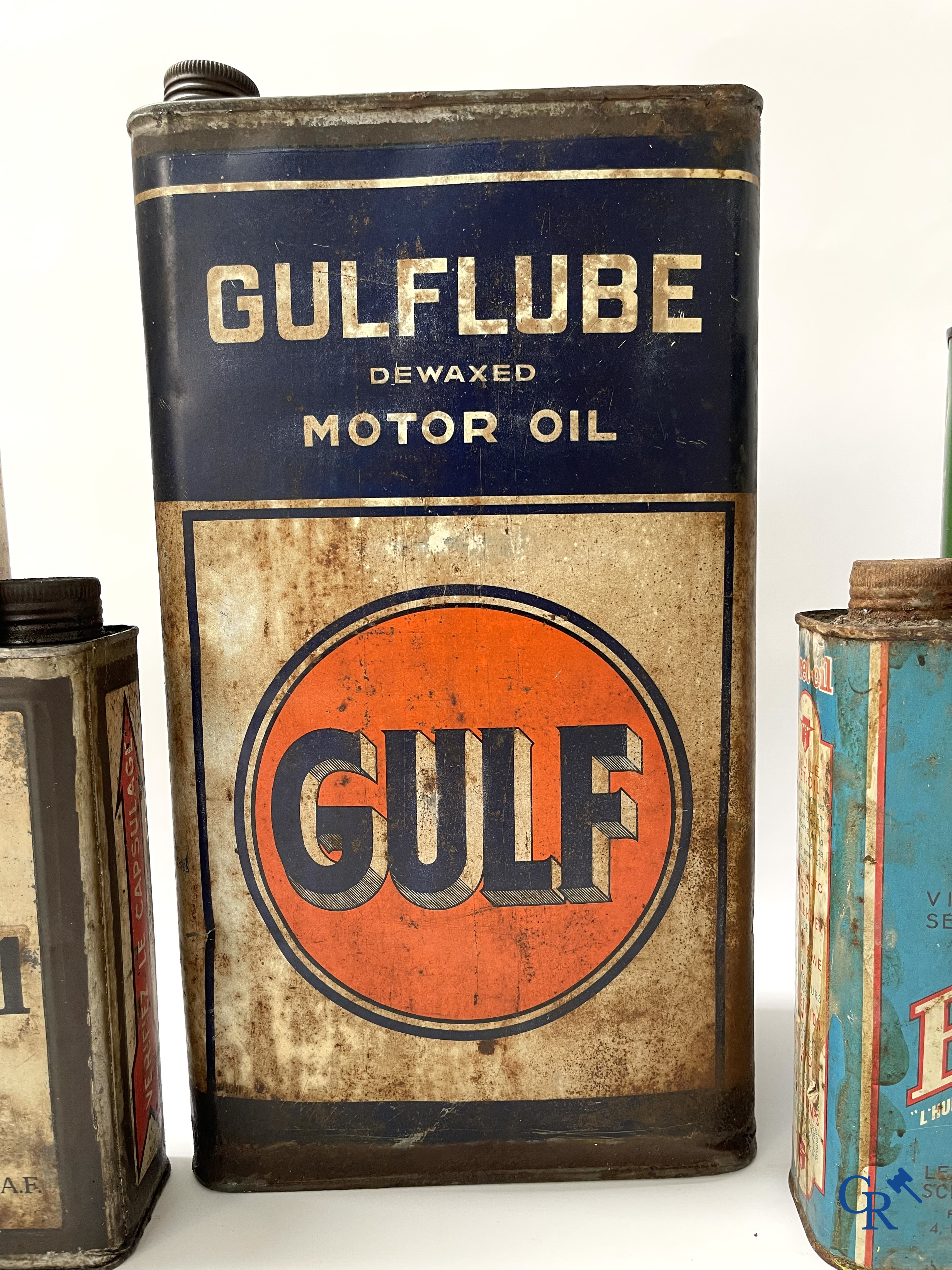 Automobilia, Lot olieblikken. Gulf, Gulflube Motor oil 10L., Cargoyle-Mobiloil, Bret-oil, Castrollo. Jaren '30-'40-'50.