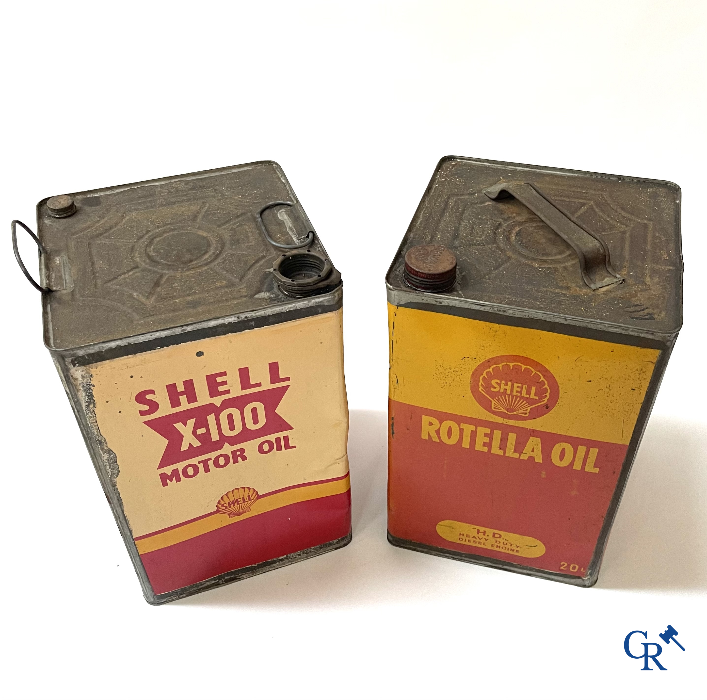 Shell, 3 grote olie blikken, 20L. Shell 2 takt, Rotella Oil, Shell X-100 Motor Oil. Jaren '50.