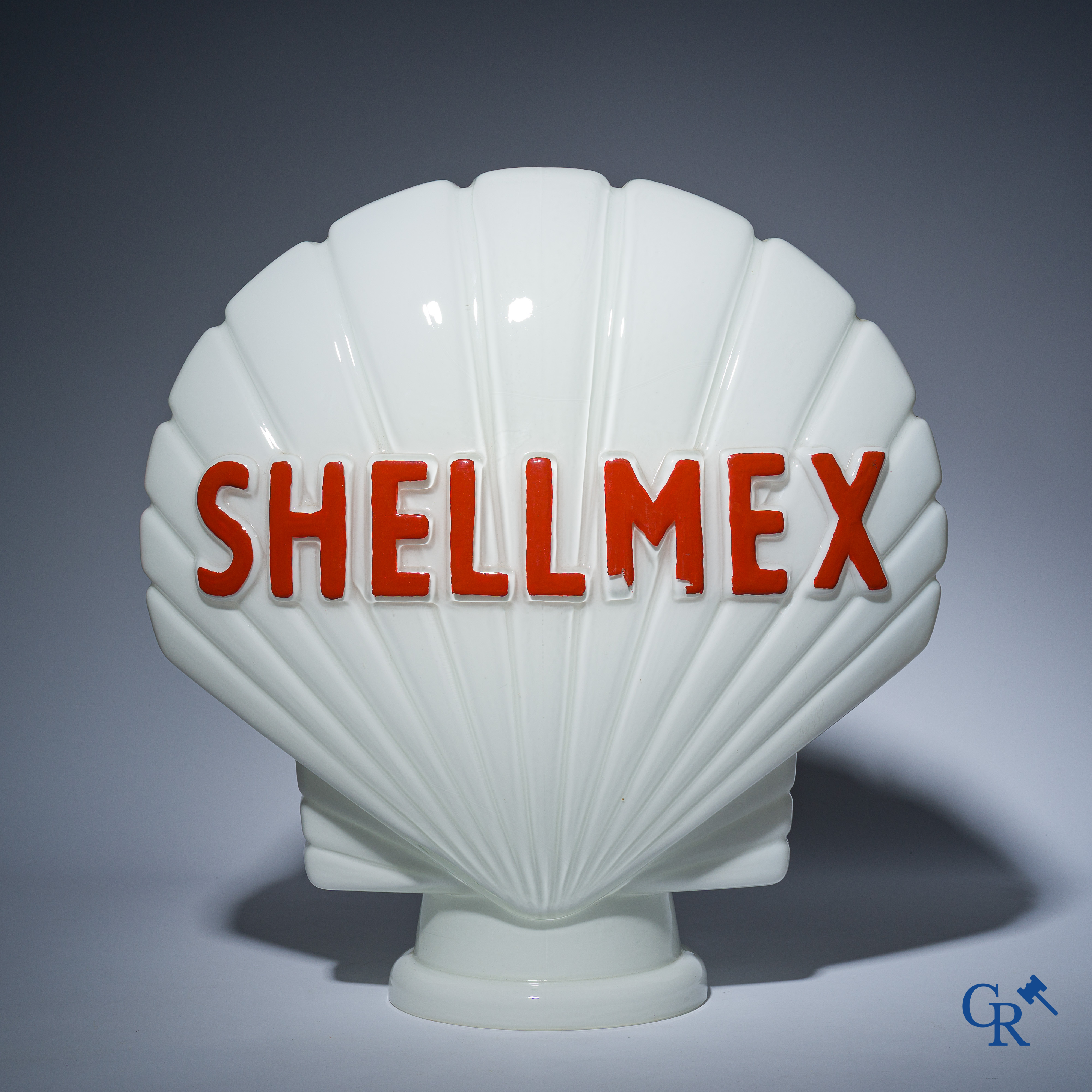 Automobilia, Shellmex. Originele verlichtingsglobe voor een benzinepomp. Jaren '30-'40.