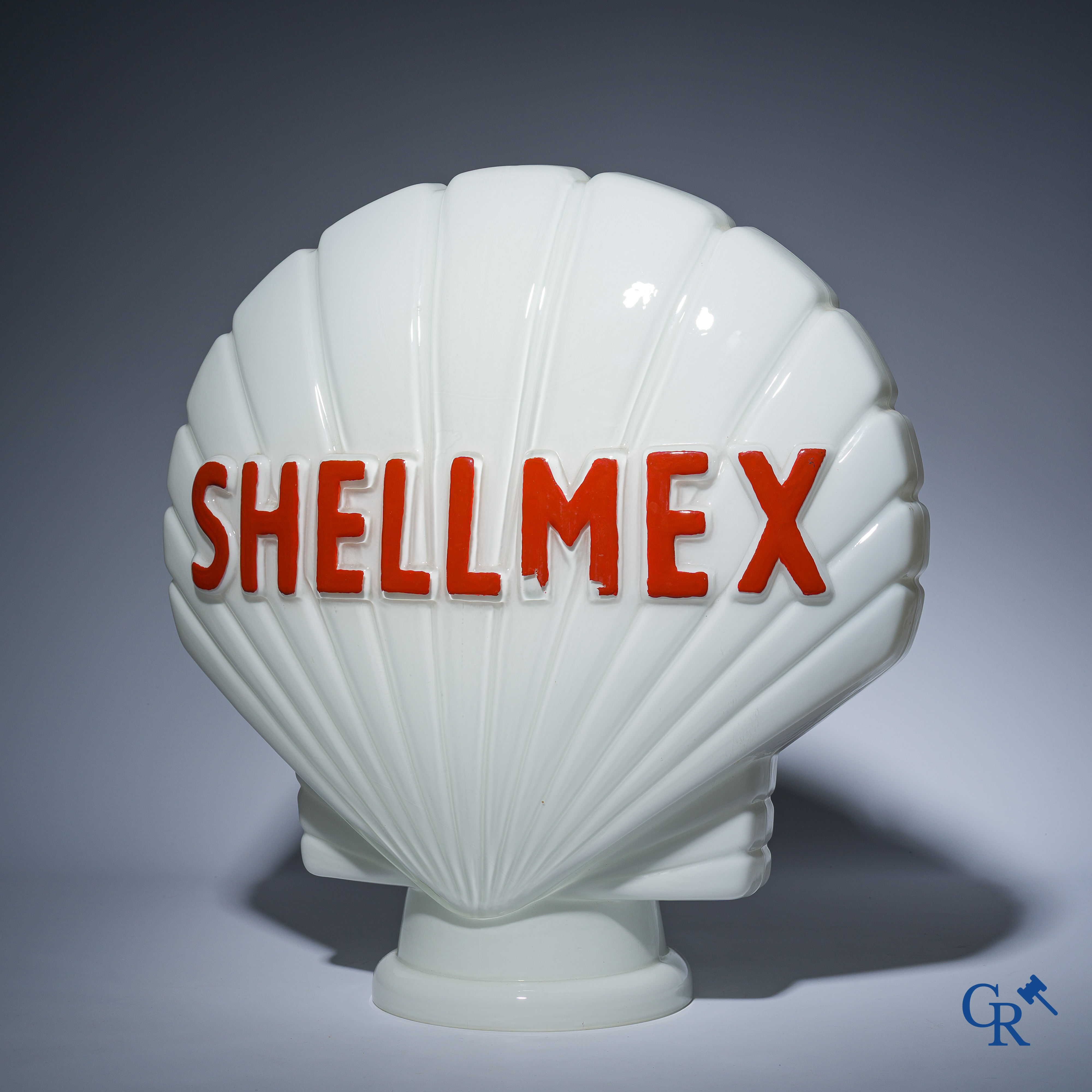 Automobilia, Shellmex. Originele verlichtingsglobe voor een benzinepomp. Jaren '30-'40.