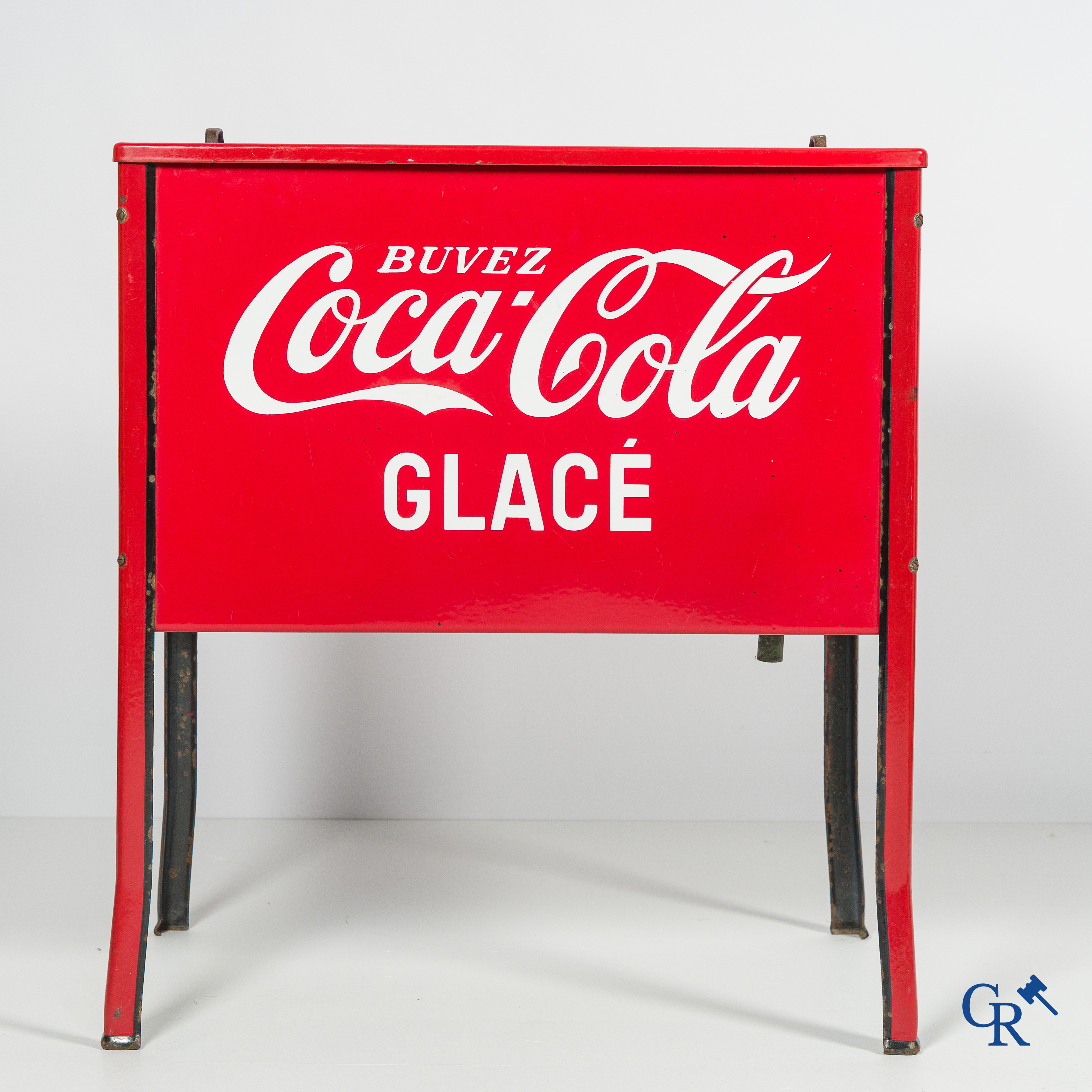 Coca-Cola. Zeldzame ijskoeler in geëmailleerd metaal. Belgische makelij, circa 1940-1950.
