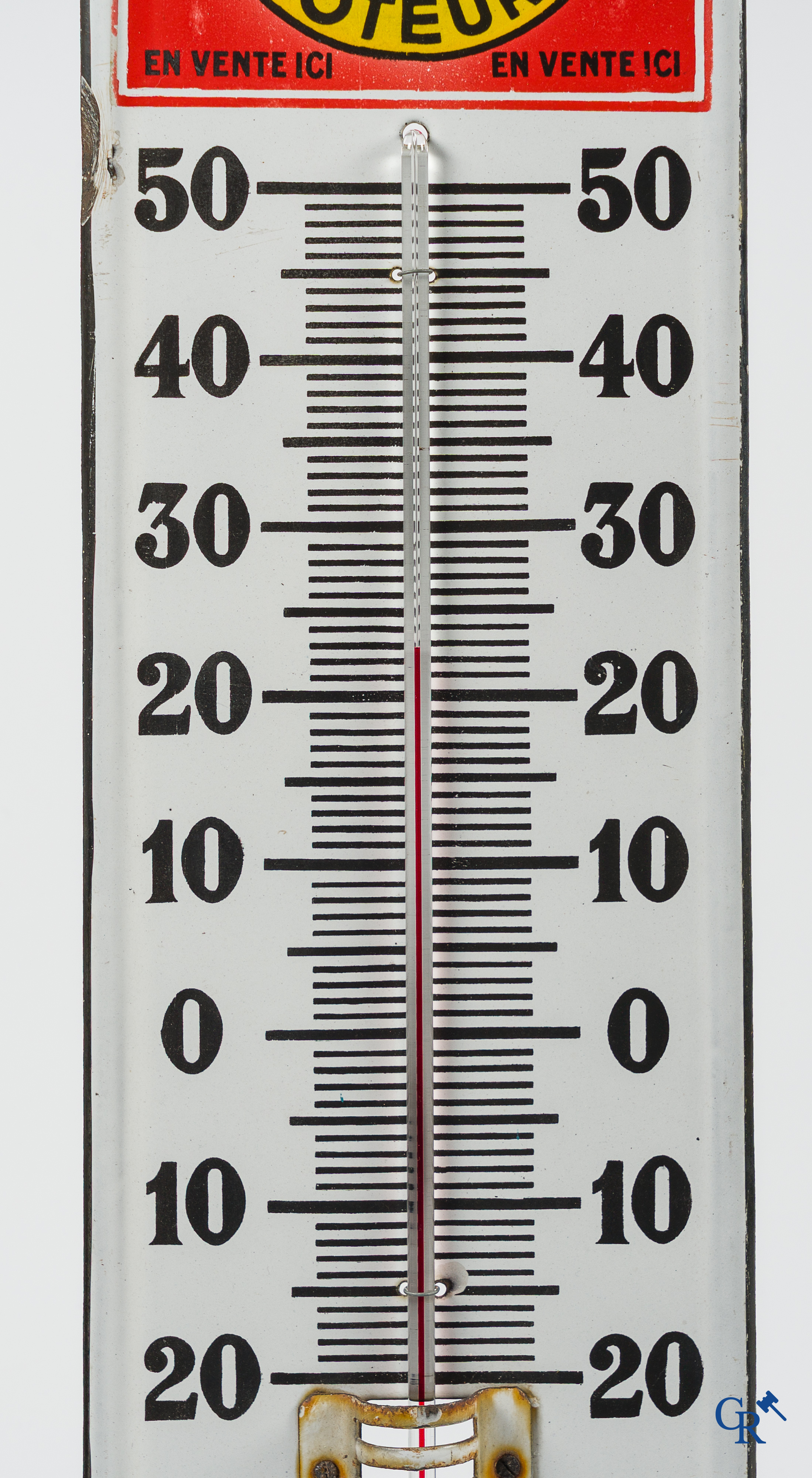 Castrol, Huile pour moteurs. En vente ici. Publiciteits thermometer voor Castrol motor olie. Jaren '20-'30.