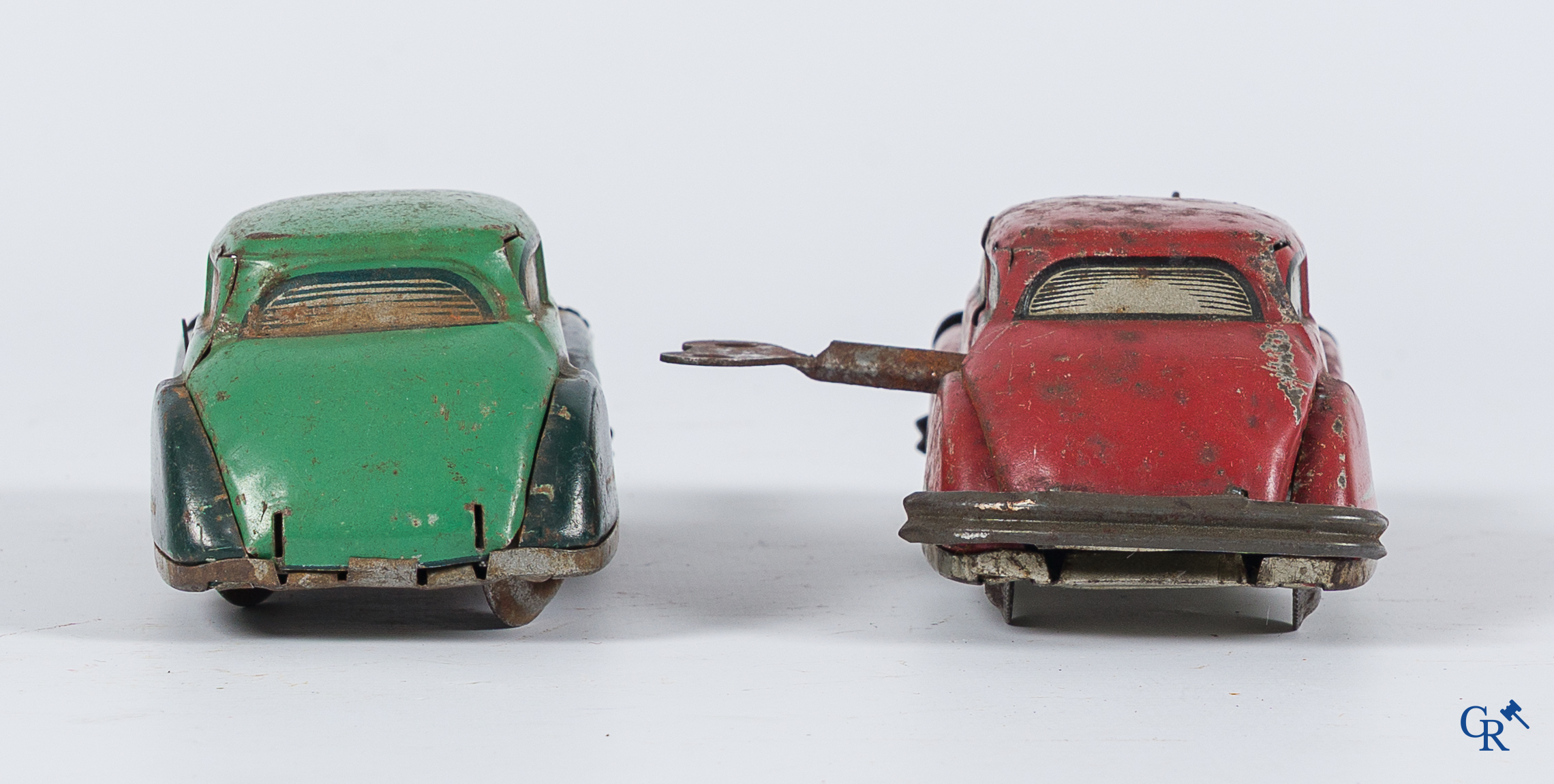 Joustra France. L'Auto-Miracle. 2 miniatuurauto's in blik waaronder een zeldzaam model Auto-Miracle.