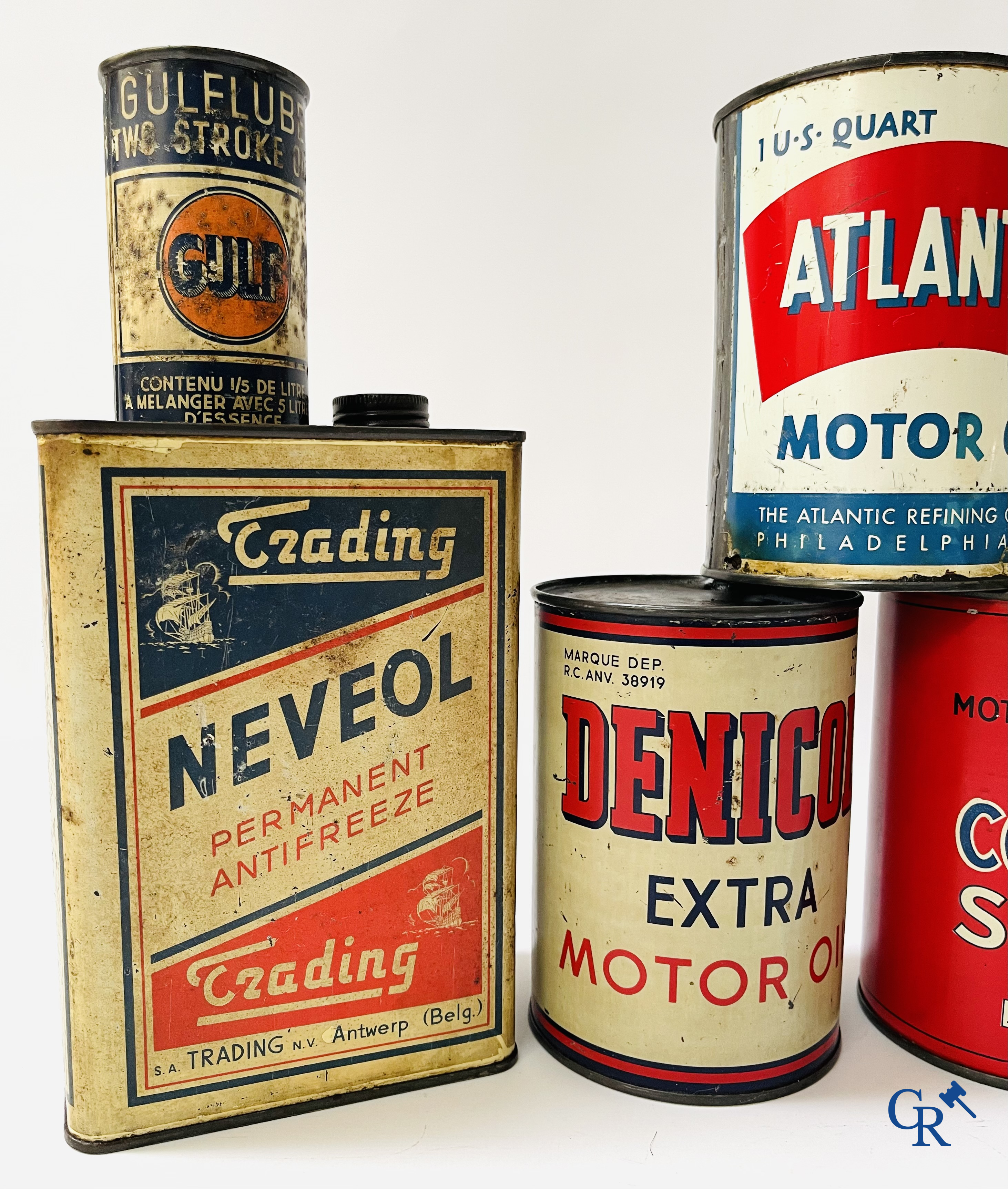 Automobilia. 8 Olieblikken. Atlantic, Cotriol Sport, Denicol, Gulf, Neveol Trading, Yacco, RBP. Jaren '40-'50.