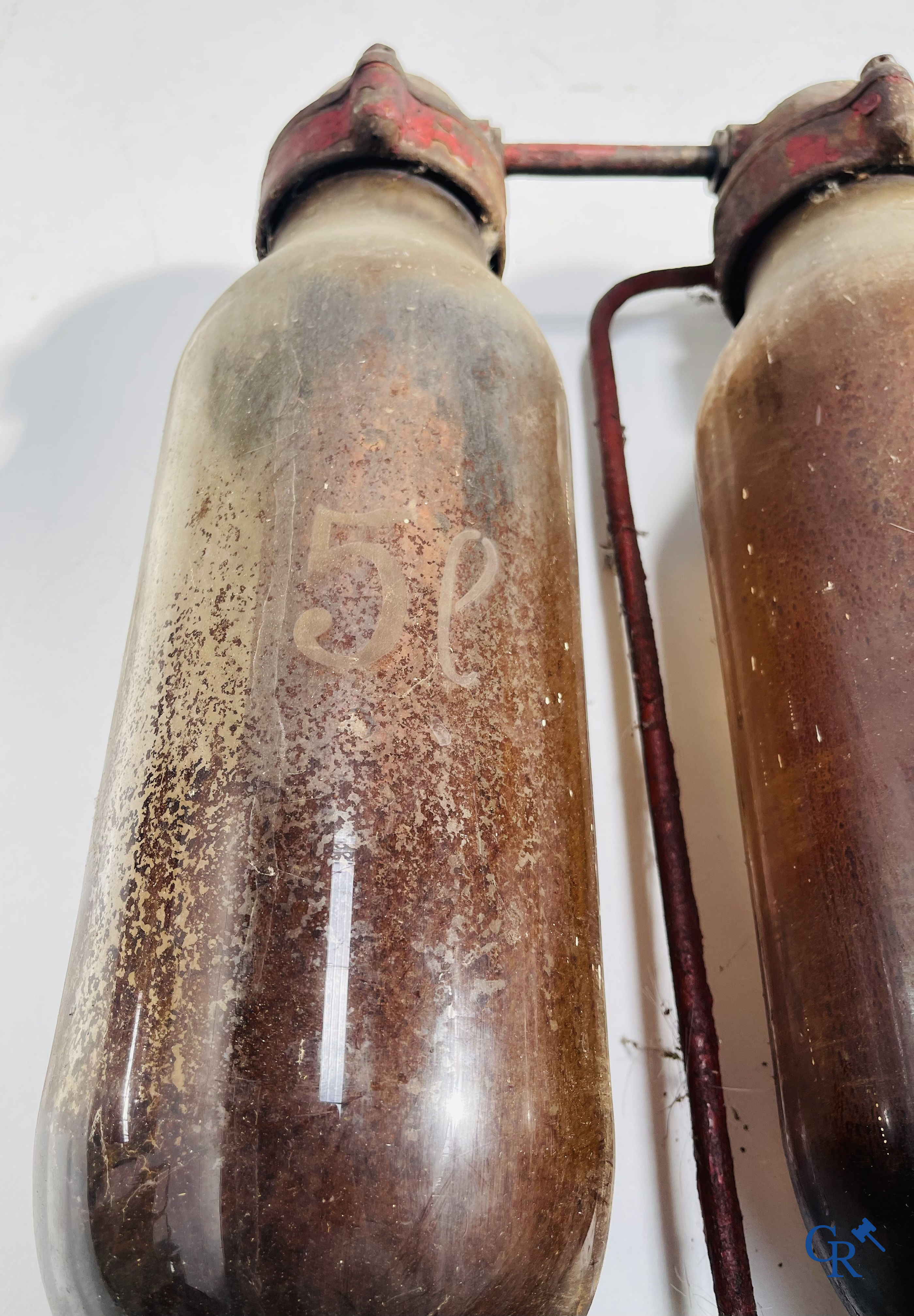 Automobilia. 20'er jaren benzinepomp in originele staat met globes in glas. Carbox S.A.