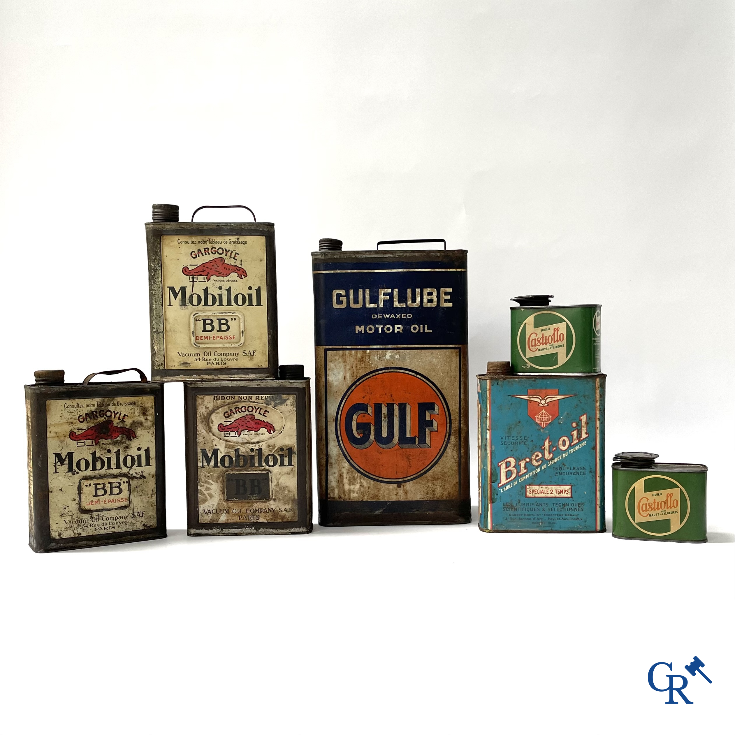 Automobilia, Lot olieblikken. Gulf, Gulflube Motor oil 10L., Cargoyle-Mobiloil, Bret-oil, Castrollo. Jaren '30-'40-'50.