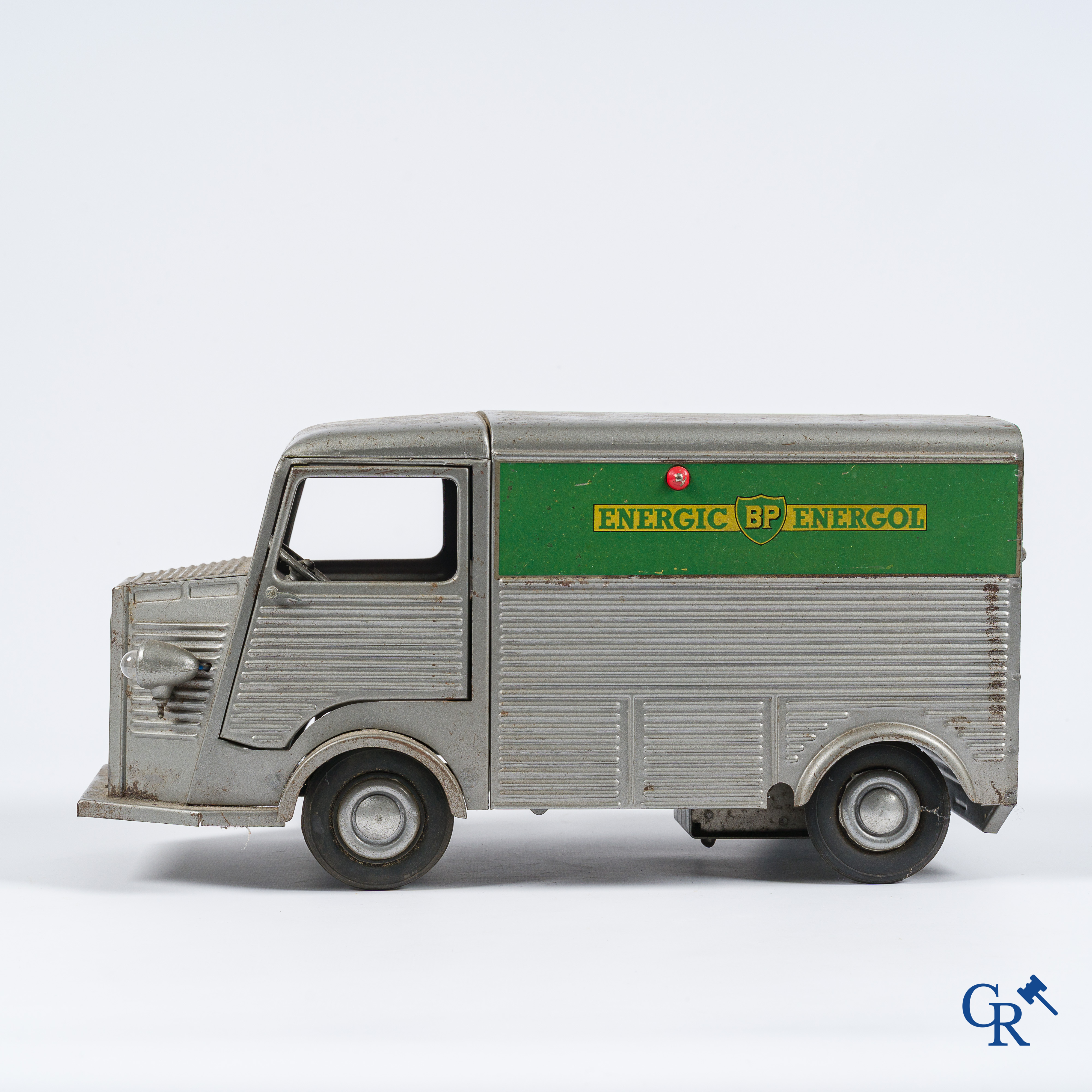 JRD, Made in France. Citroën Type H in grijs gelakt metaal met publiciteit voor Energic BP Energol. Jaren '50.