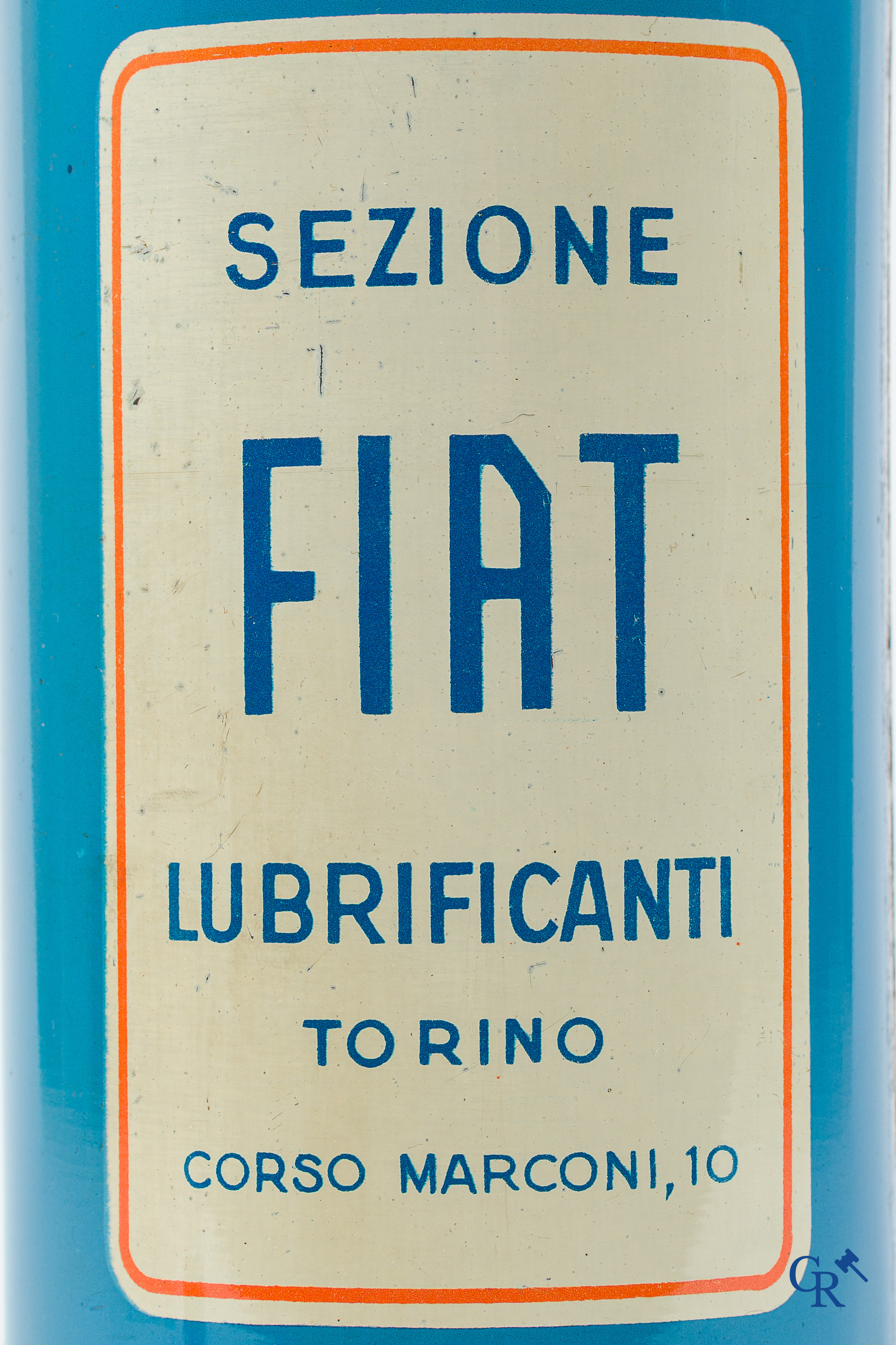 OlioFiat Turijn. Olieblik van het merk Fiat, afdeling smeermiddelen voor auto's.