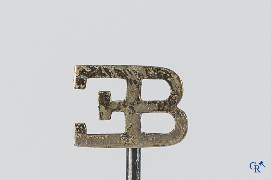 Automobilia. Bugatti, 4 lidmaatschap- of bijeenkomst souvenirs. Jaren '50-'60.