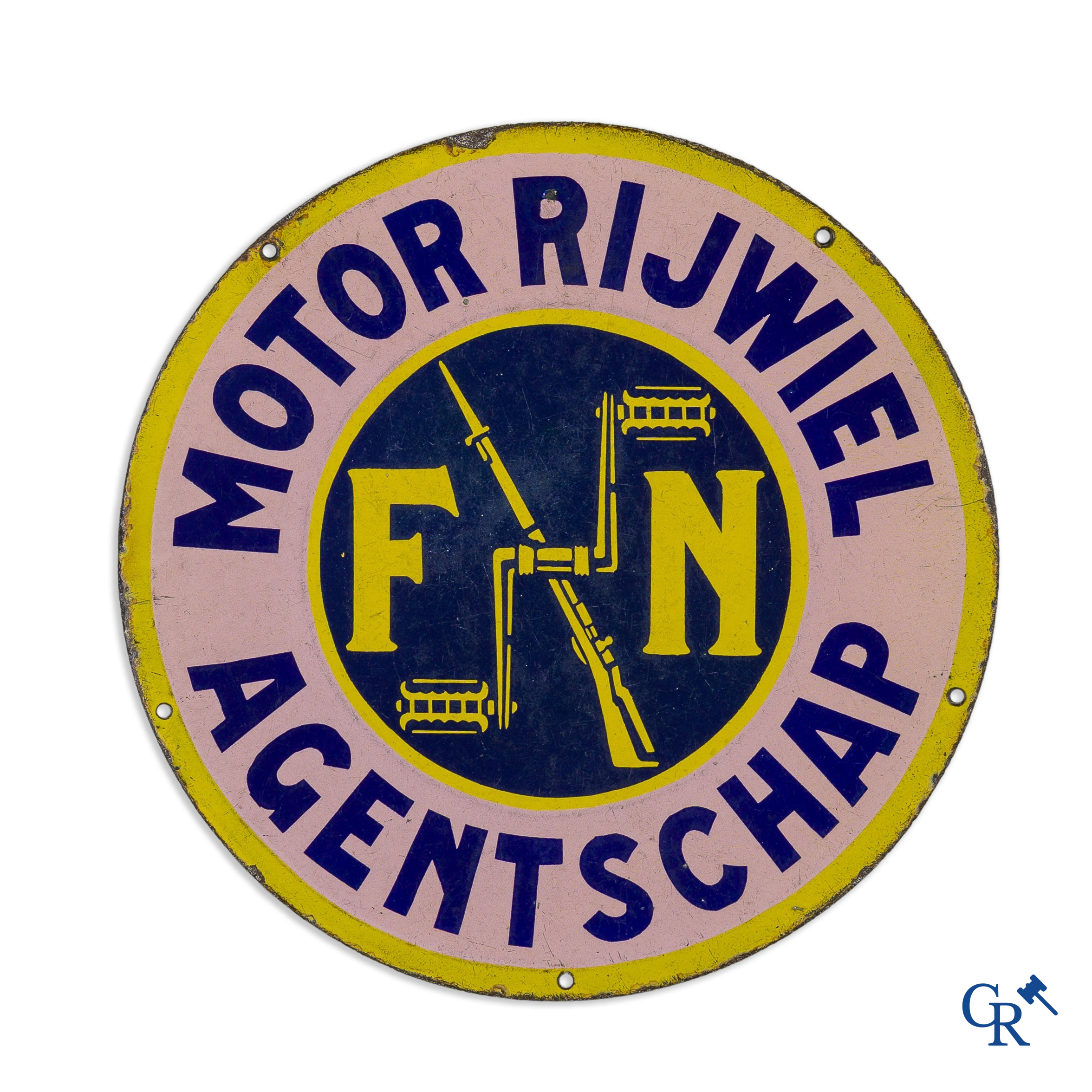 Fabrique Nationale Herstal. Dubbelzijdig Nederlandstalig emaille uithangbord voor motor rijwielen FN. Circa 1910-1920.
