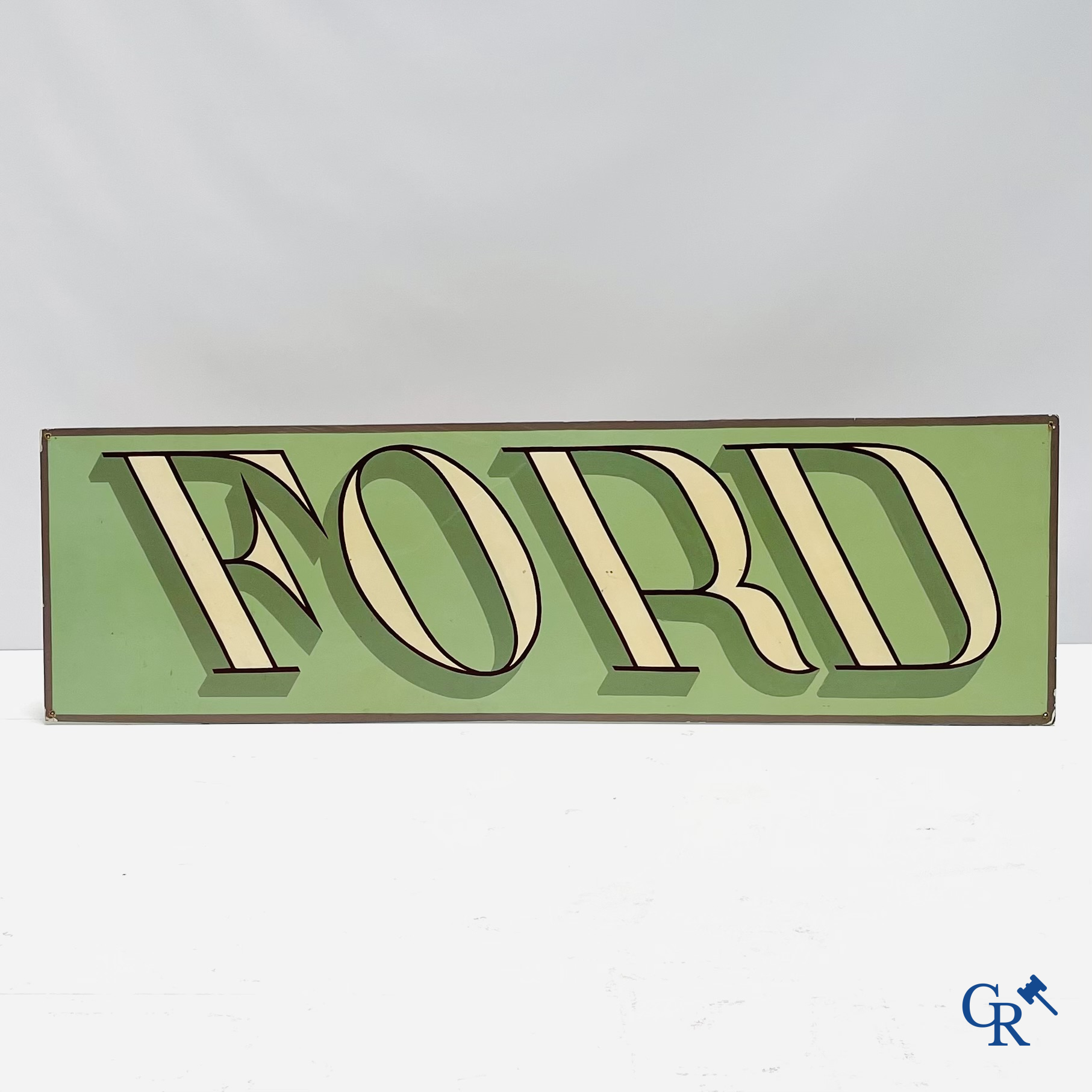Ford. Beschilderd publiciteitsbord op hardboard. Waarschijnlijk een uithangbord voor een autosalon. Jaren '50.