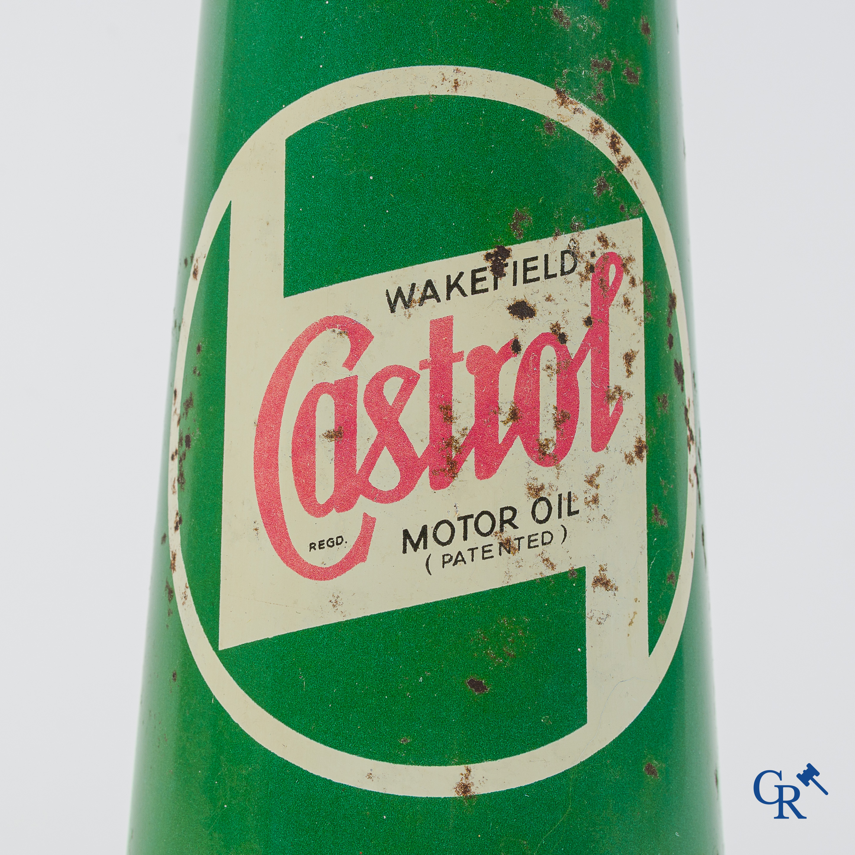 Castrol Motor Oil. Conisch olieblik 1 Liter. The masterpiece in oils. Jaren '40.