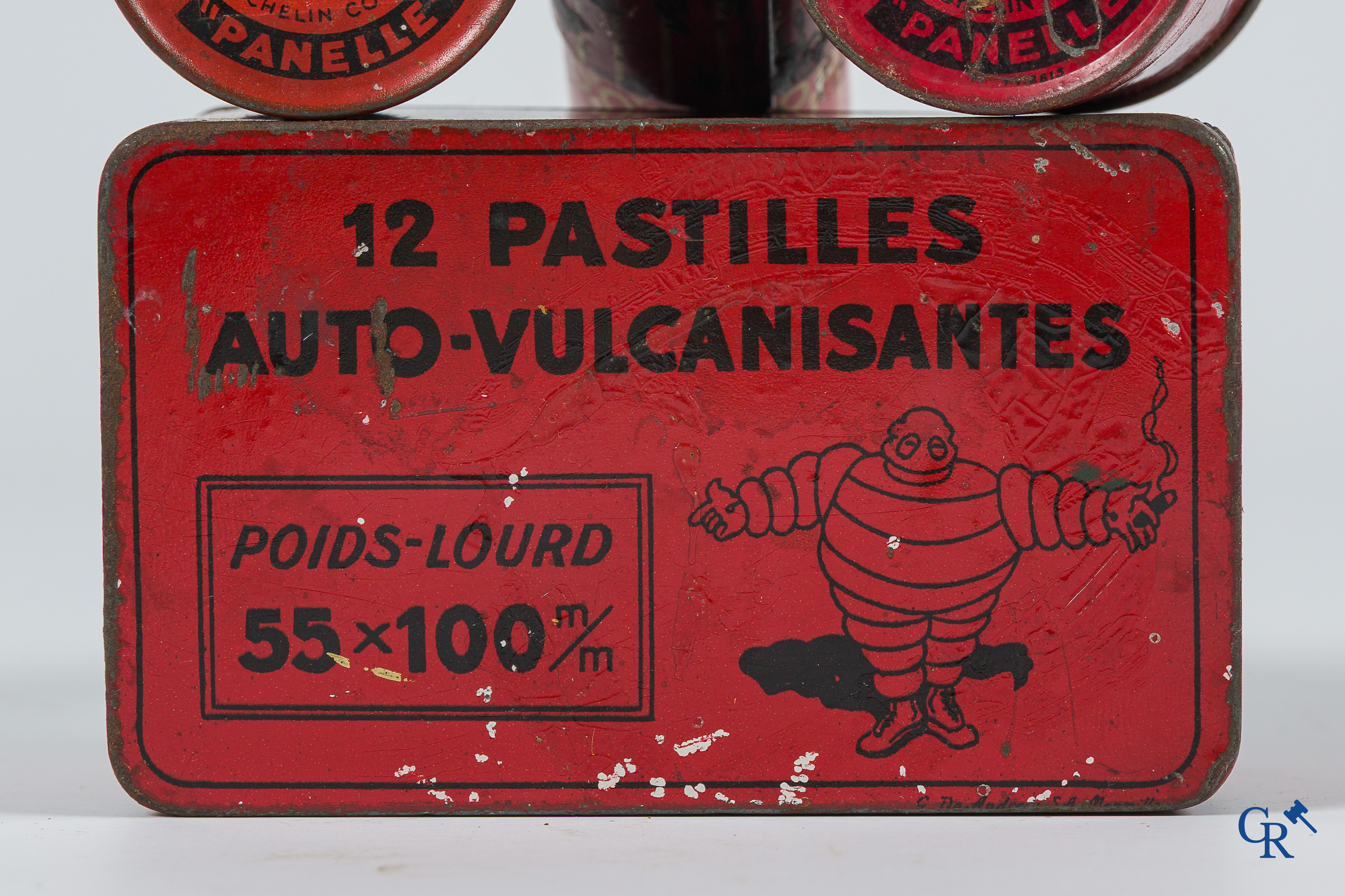 Michelin. Lot Michelin blikdozen. Code Naviger, Panelle et Auto-Vulcanisantes. 4 stuks. Circa 1900.