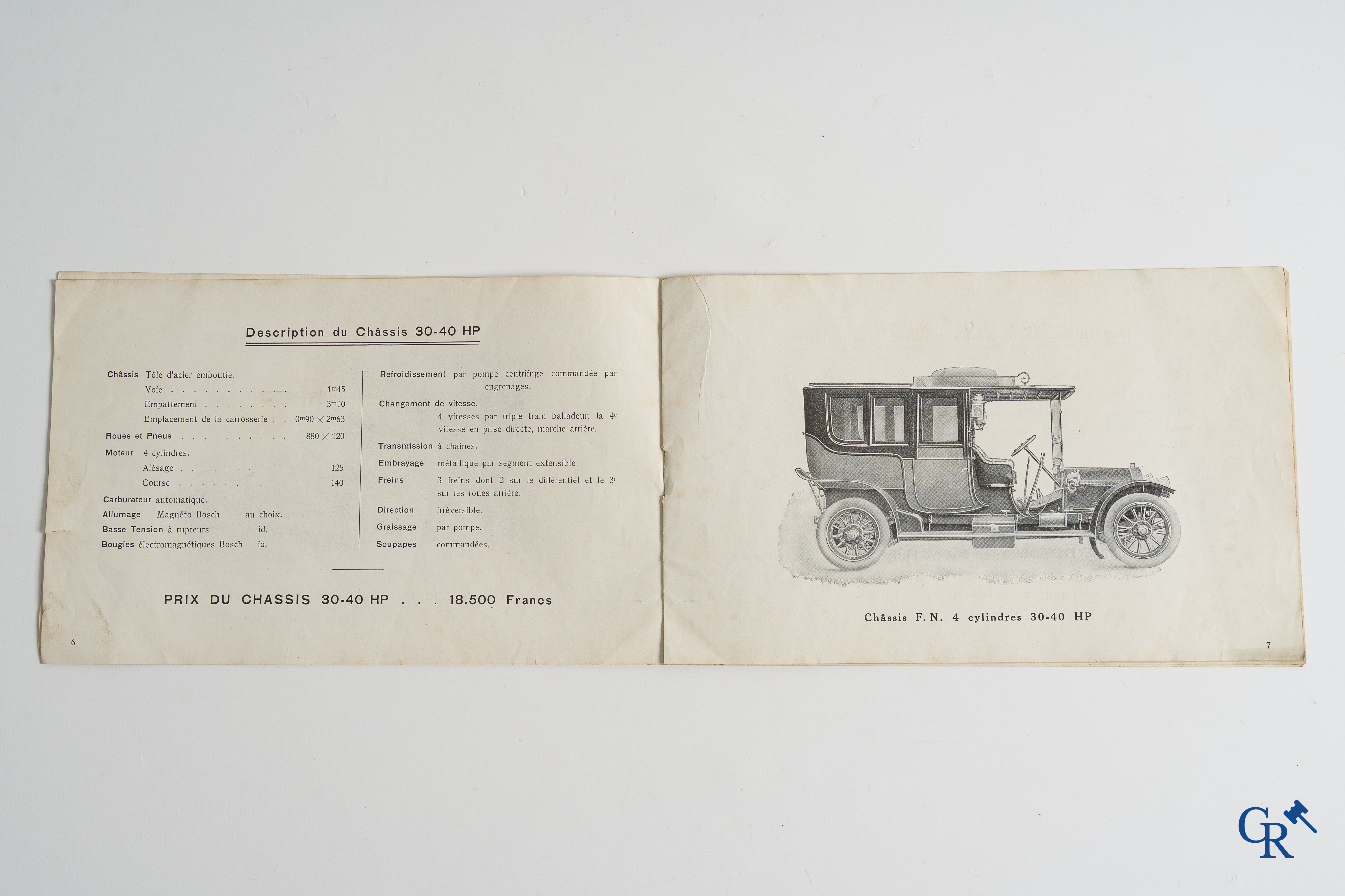 FN. Fabrique Nationale, Publiciteitsfolder voor fietsen, motorfietsen en auto's van F.N. Circa 1910.