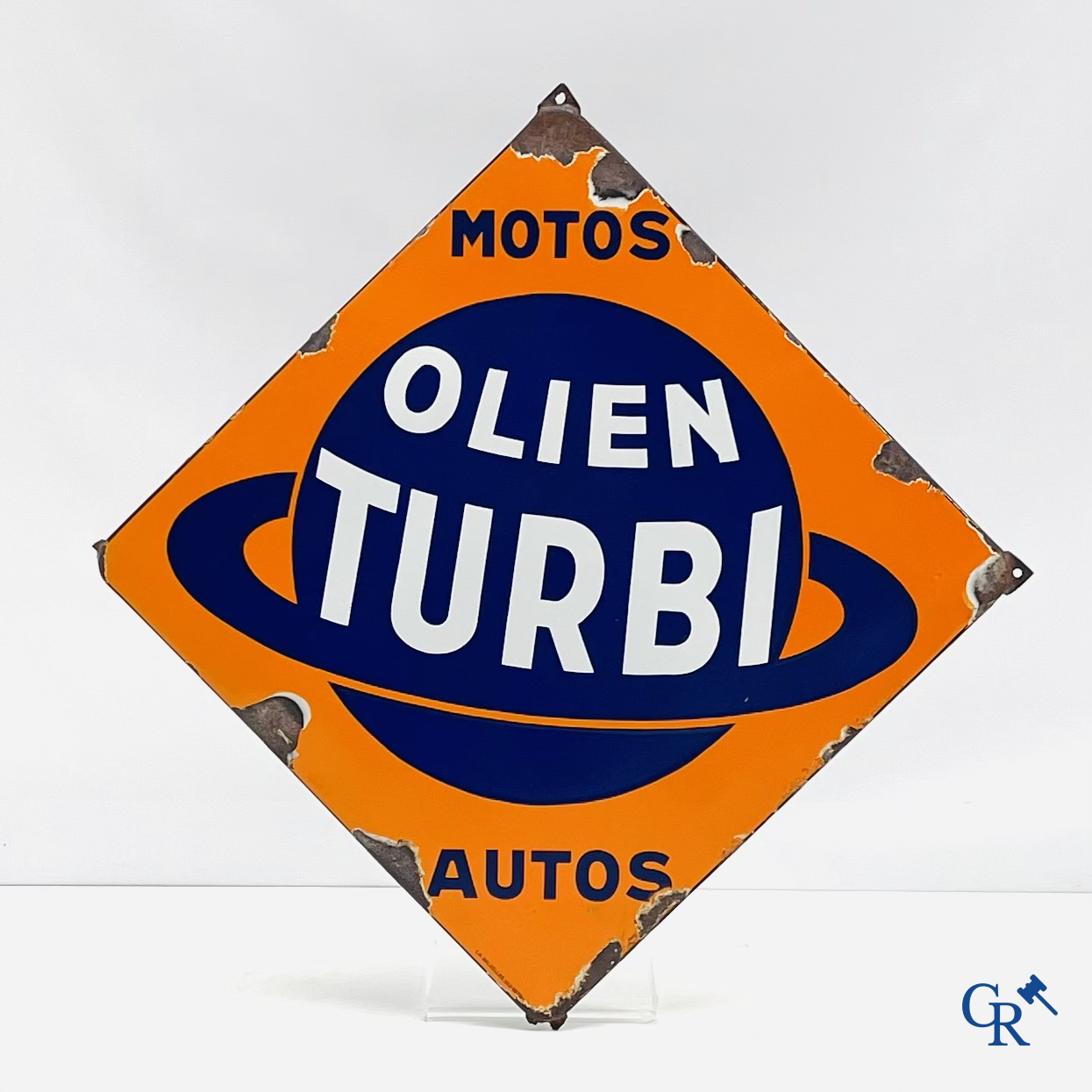 Oliën Turbi. Emaille reclamebord voor motor- en auto olie van het merk Turbi. '40-er jaren.