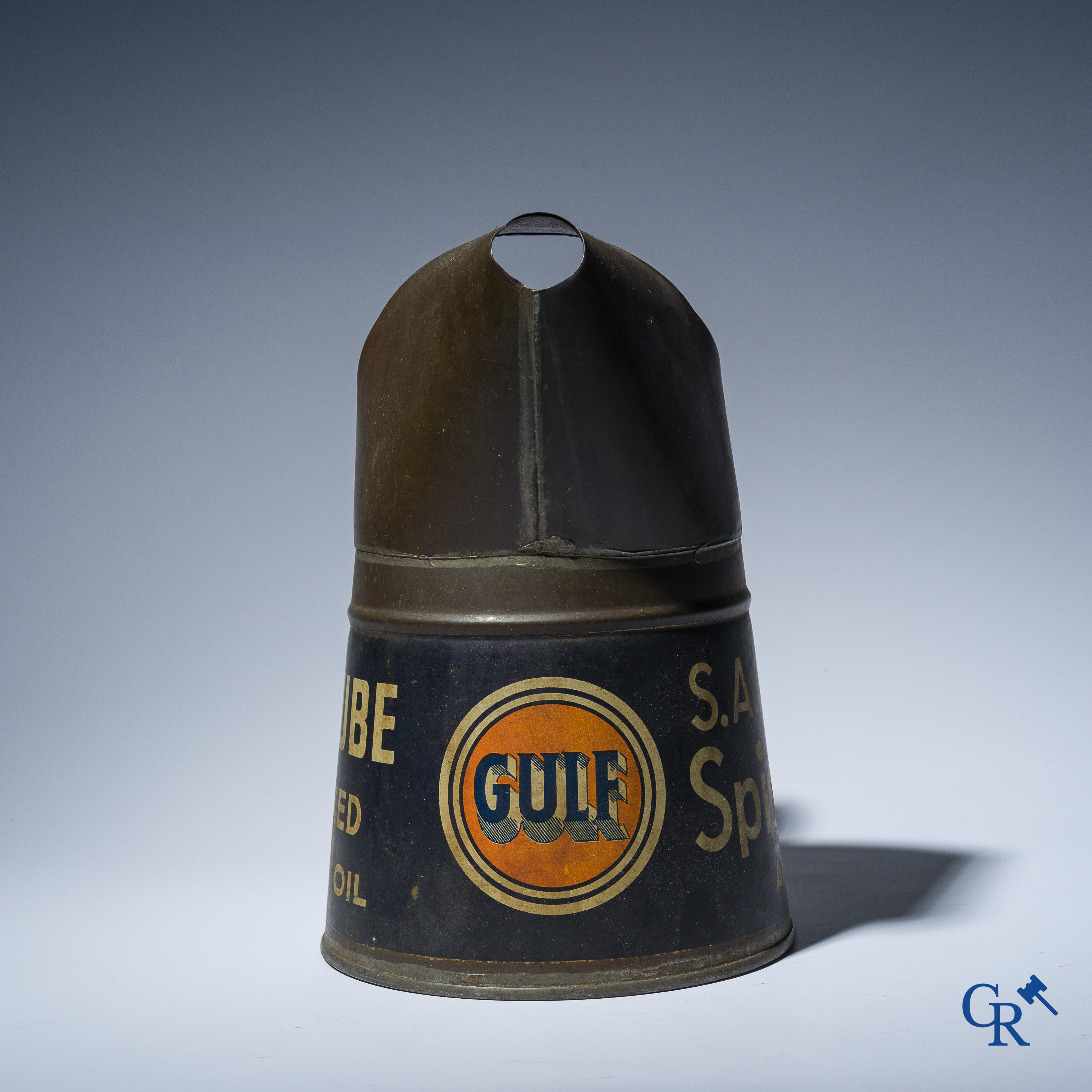 Gulf. Goedbewaarde oliekan of schenkkan voor de S.A. des Huiles Spidoleine Antwerpen. Jaren '20-'30.