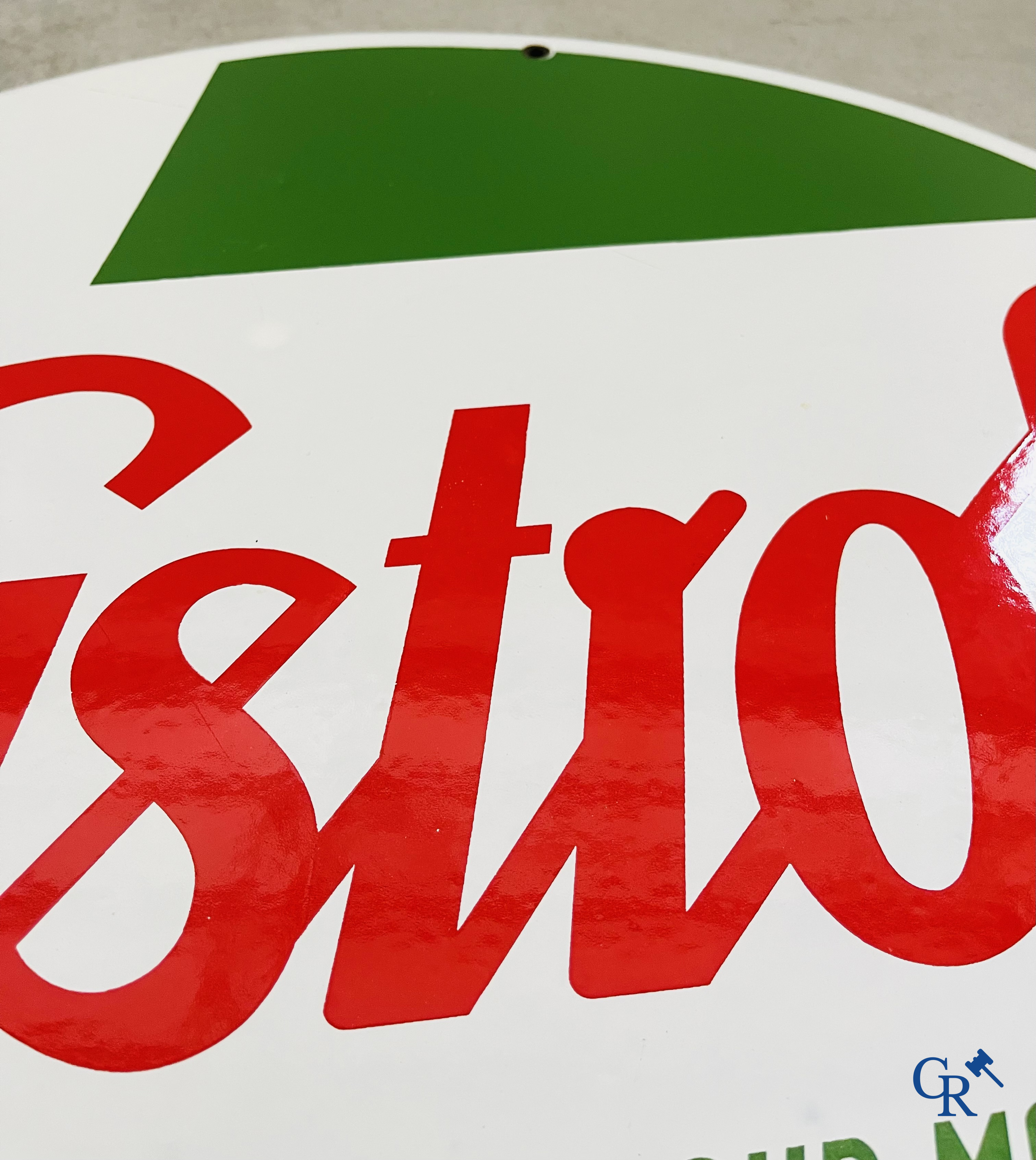 Castrol, Huile pour moteurs. Emaille reclamebord voor motorolie van Castrol. Circa 1950.